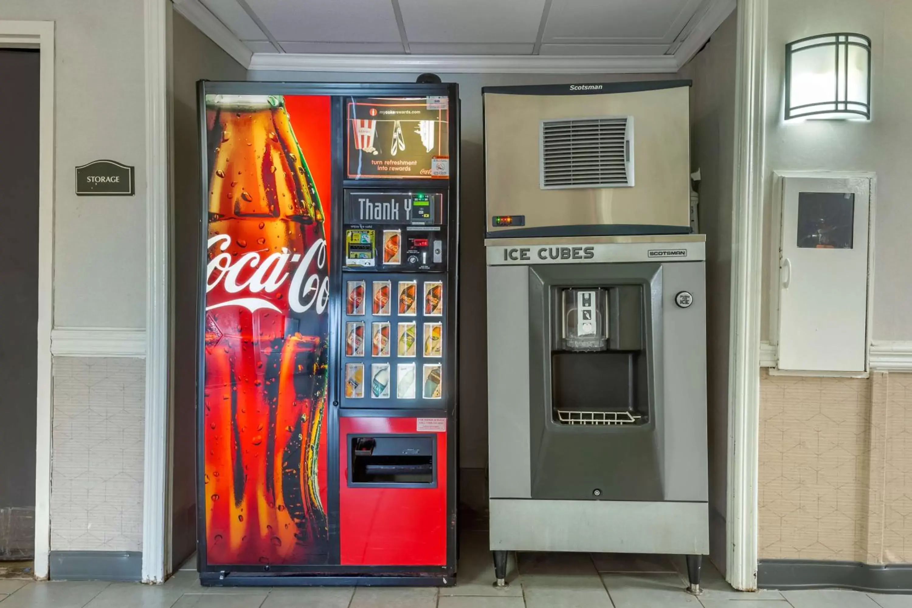 Property building in Best Western Fort Washington Inn Property building in Best Western Fort Washington Inn