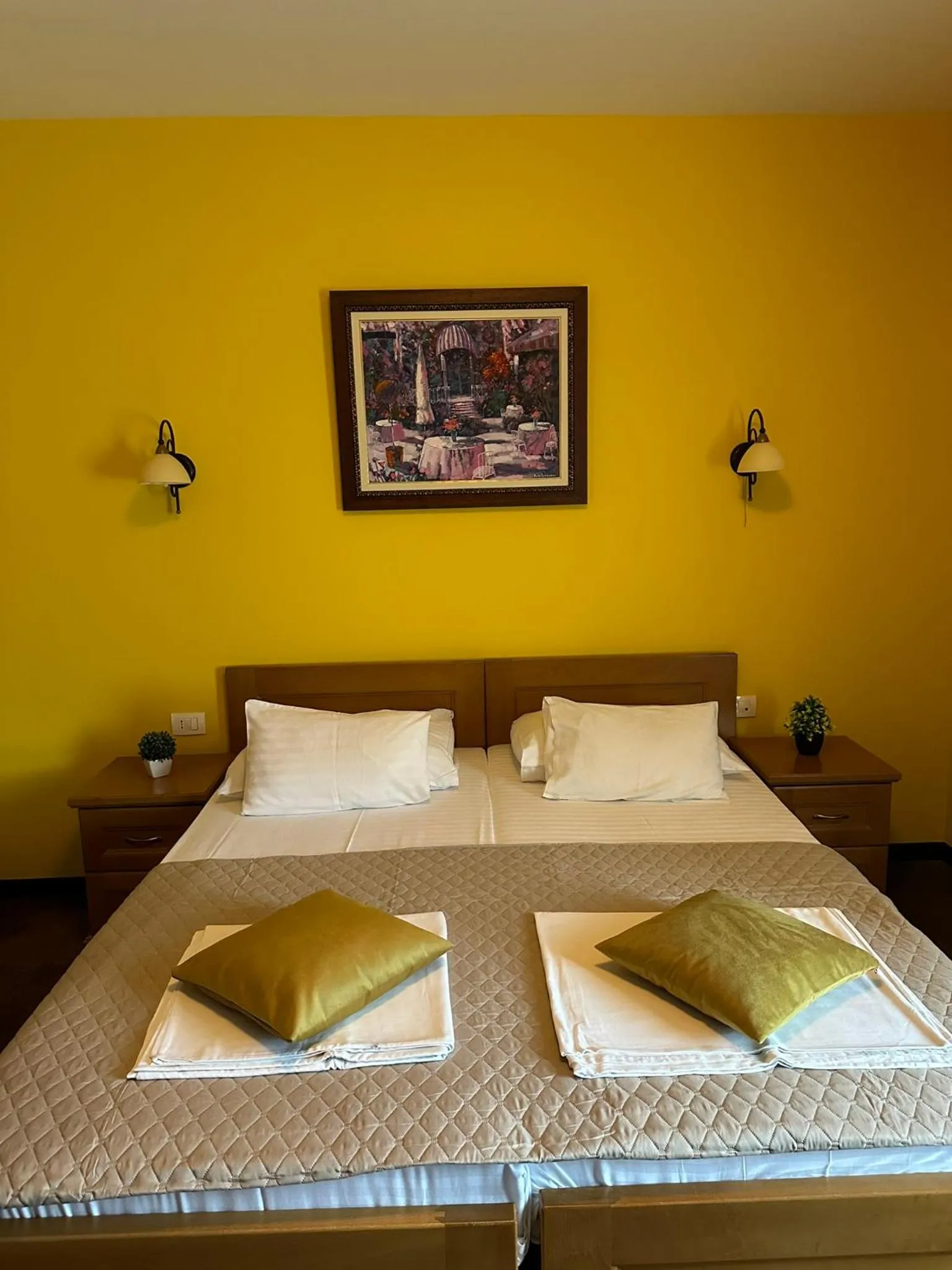 Bed in Hotel Monte Rosa