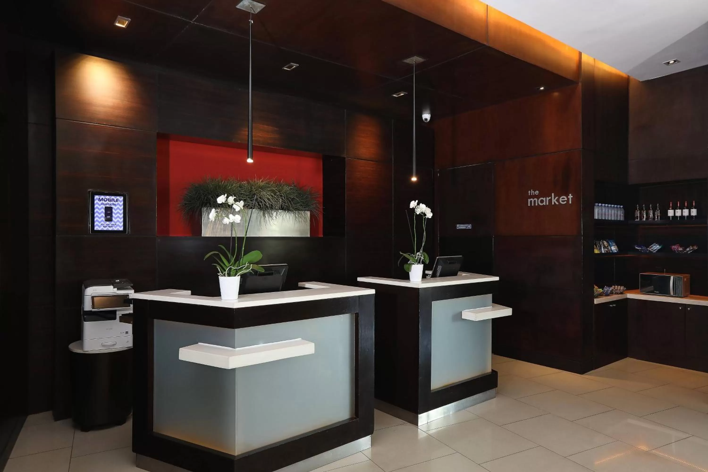 Lobby or reception in Courtyard by Marriott Panama Metromall