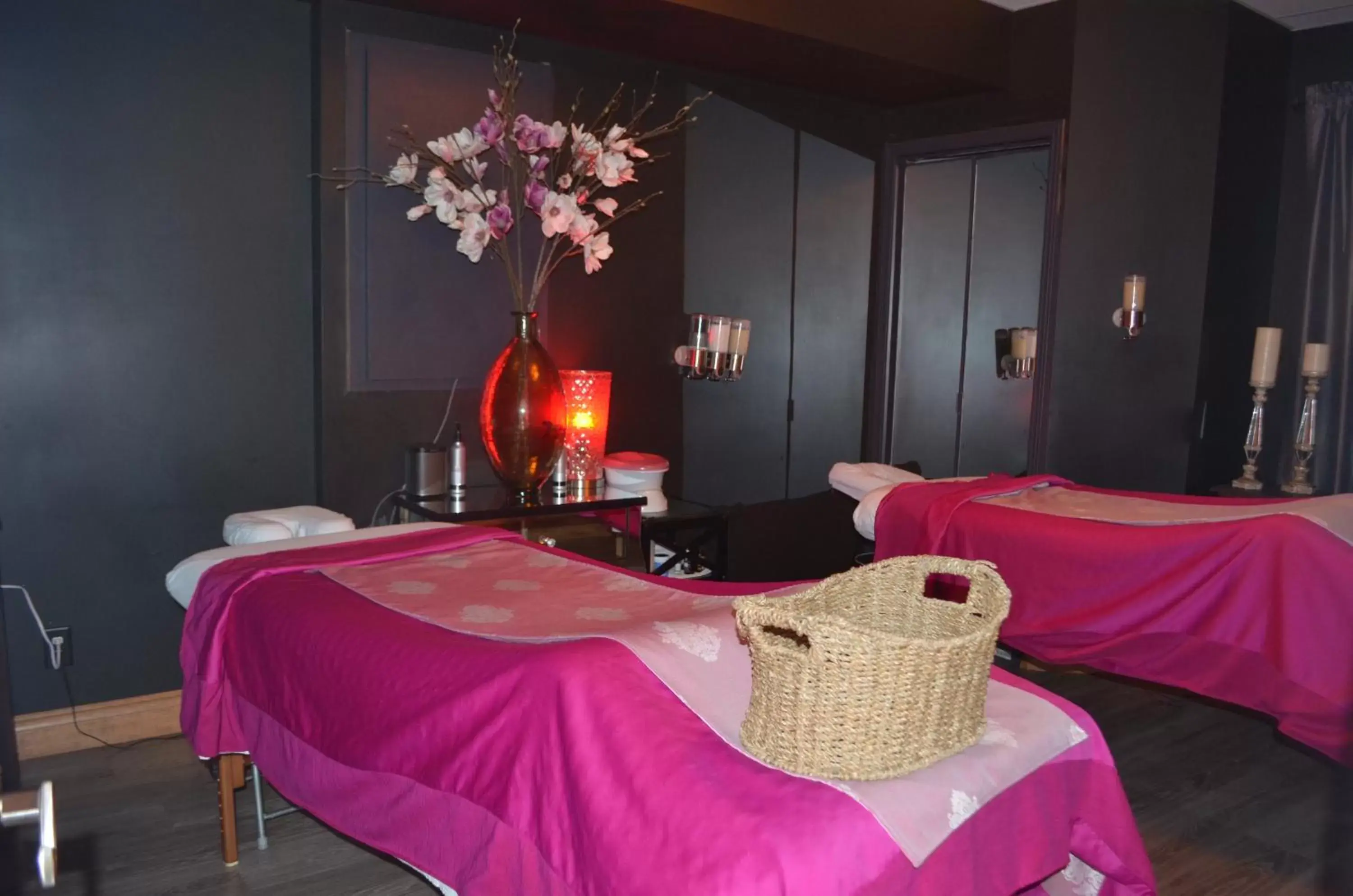 Massage in Sunset Resorts Canmore and Spa