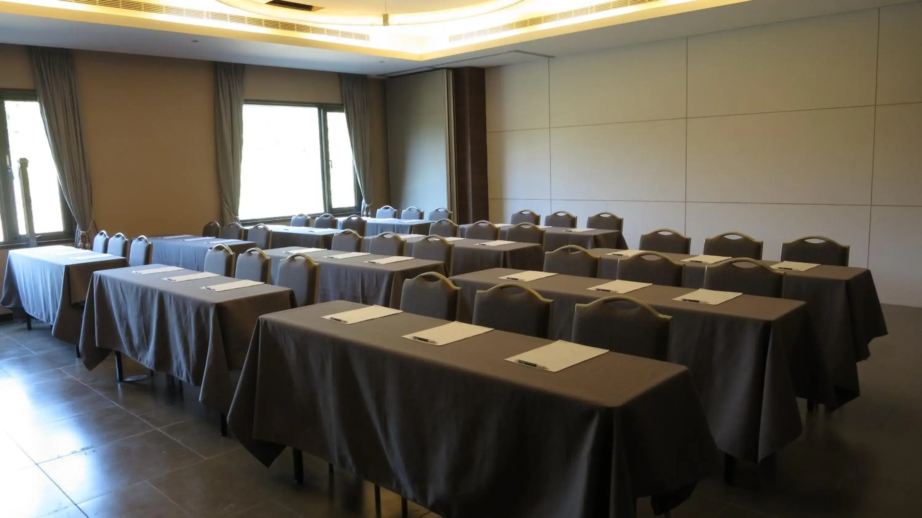 Meeting/conference room in Great Roots Forestry Spa Resort