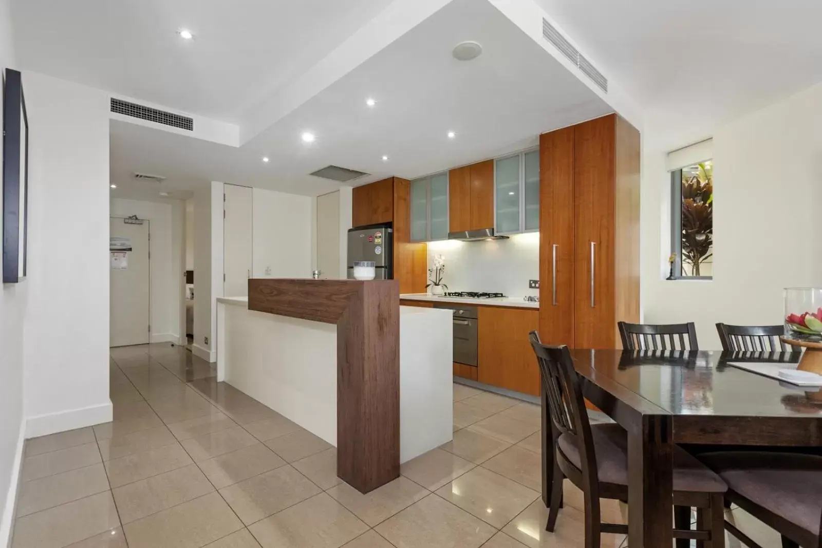 Kitchen or kitchenette, Kitchen/Kitchenette in Cotton Beach Resort - Tweed Coast Holidays ®