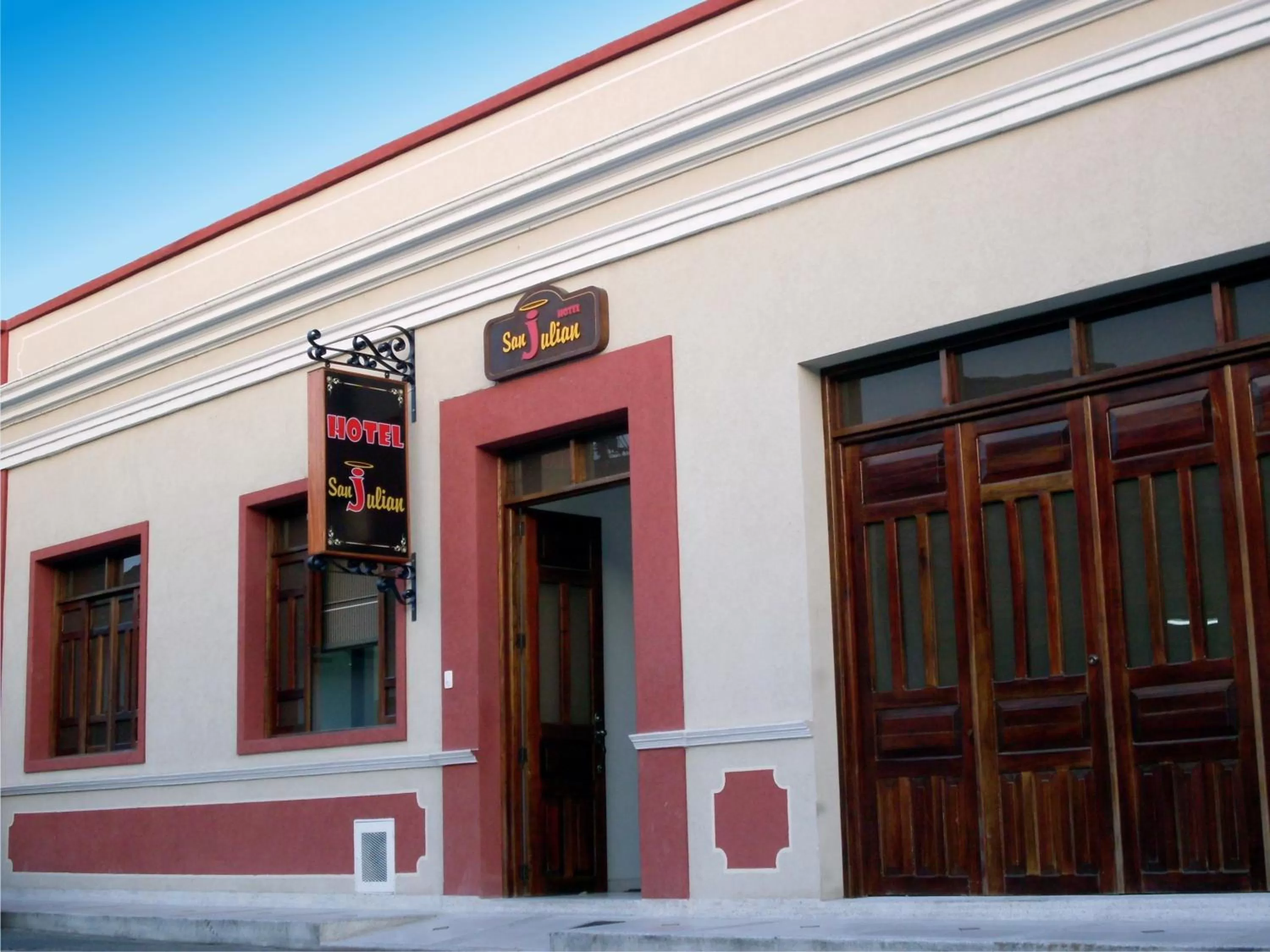 Property building in Hotel San Julian