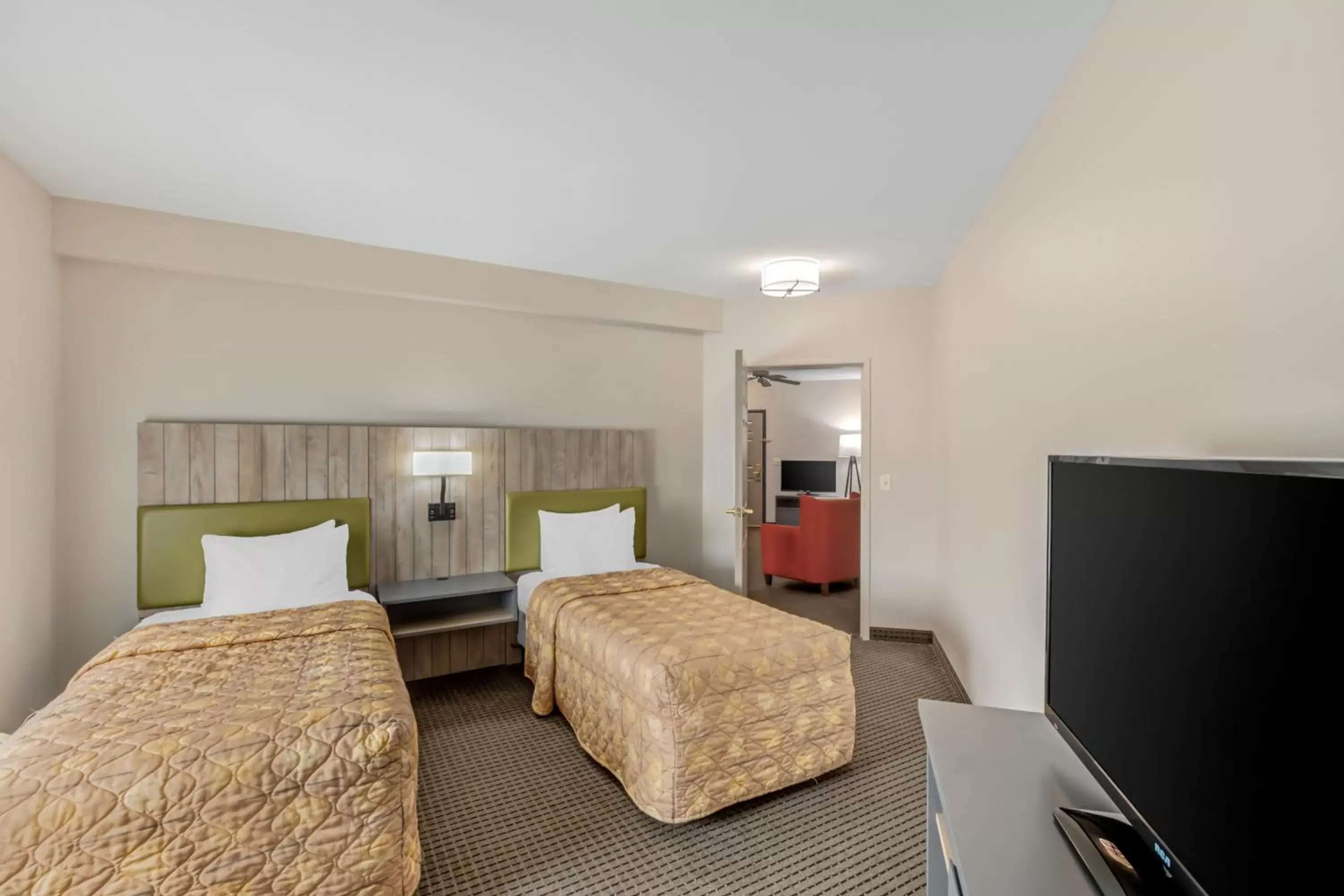 Bedroom, Bed in Country Inn & Suites by Radisson, Elk Grove Village/Itasca