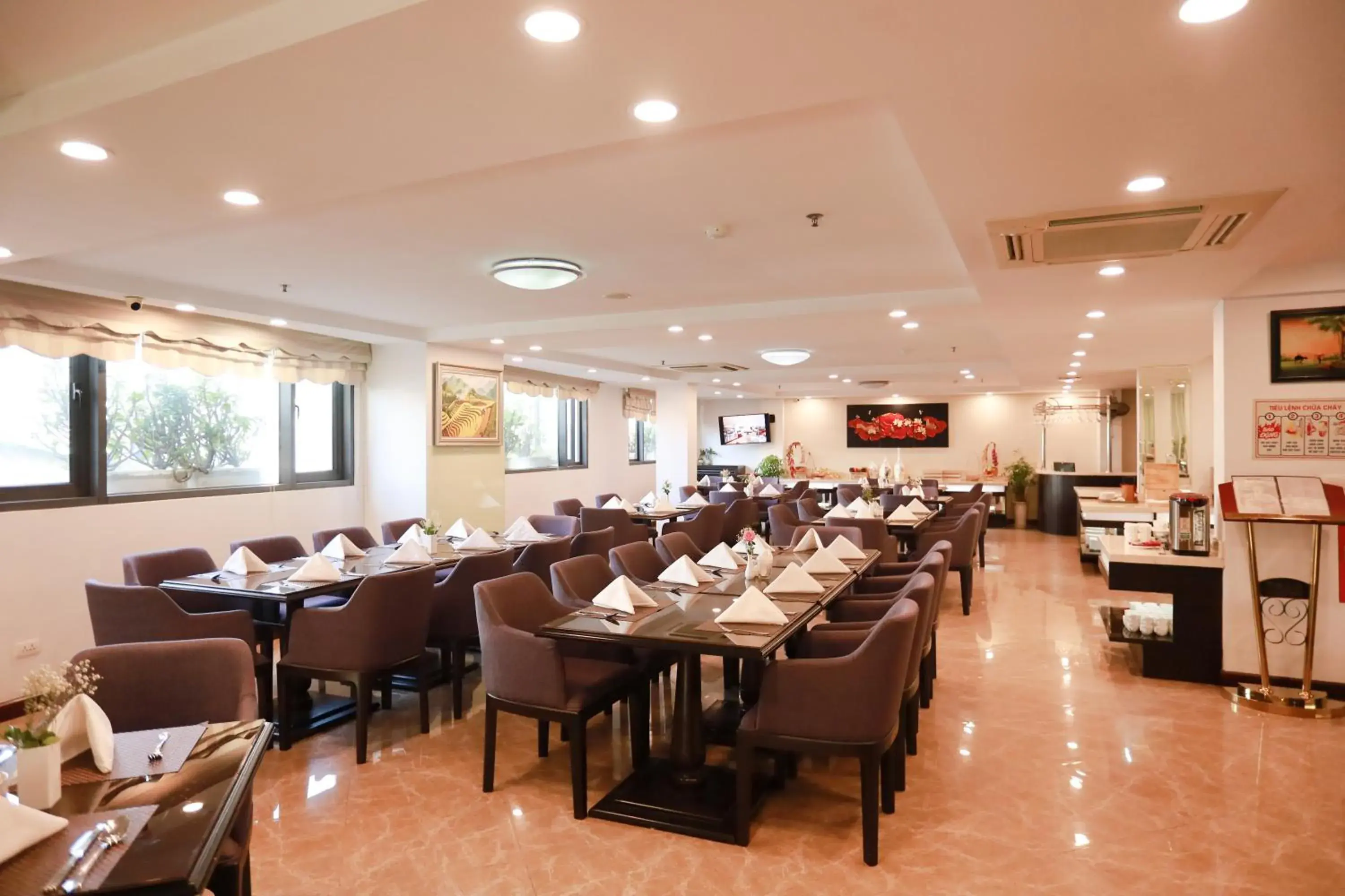 Restaurant/Places to Eat in Sen Luxury Hotel