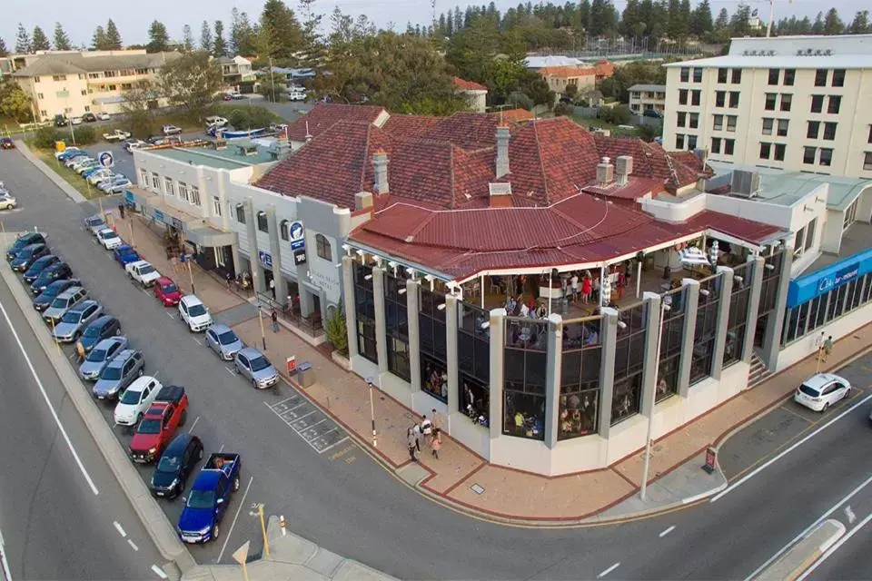 Bird's-eye View in Ocean Beach Hotel