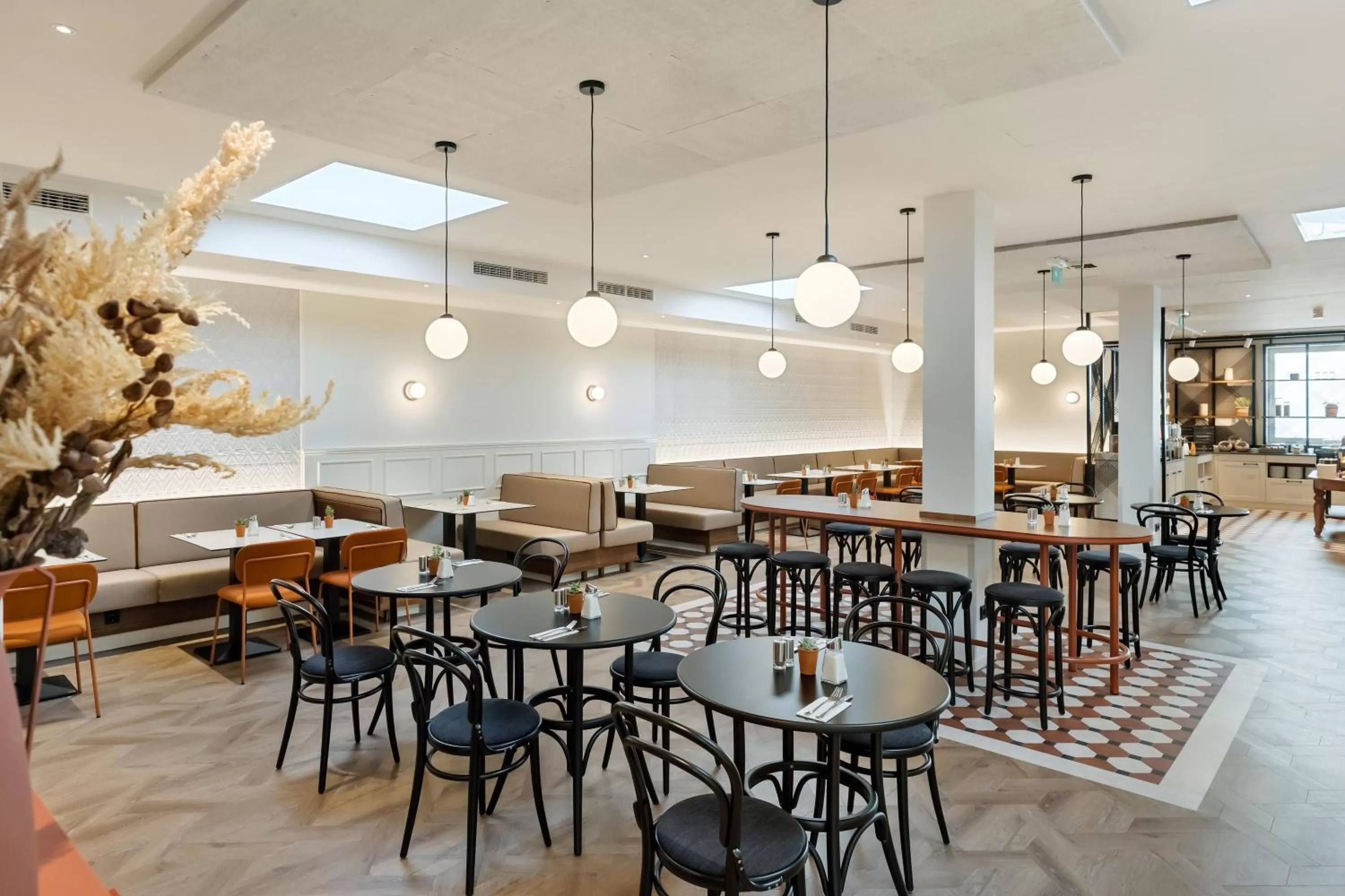 Restaurant/places to eat in Austria Trend Hotel Anatol Wien