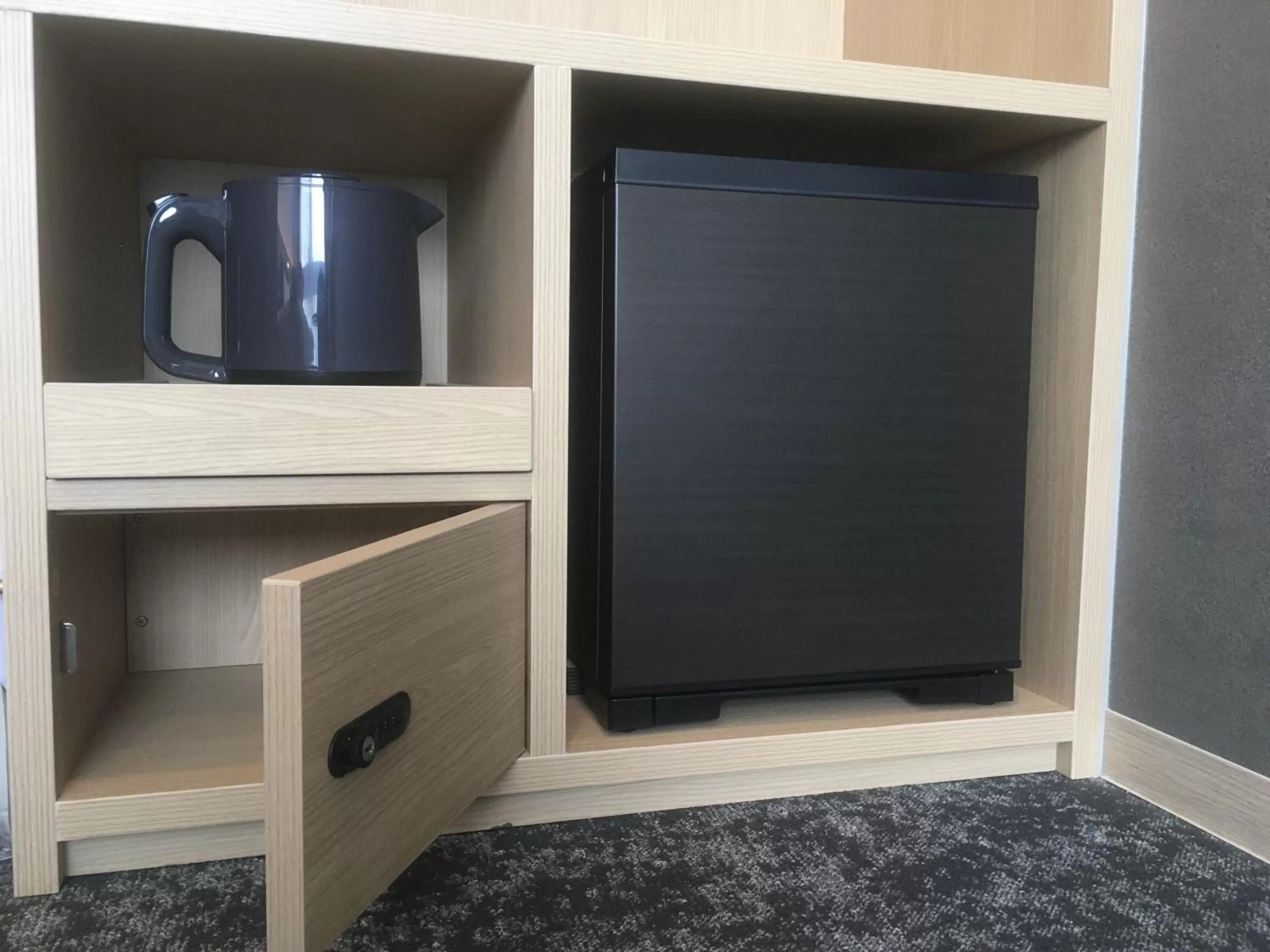 Coffee/tea facilities, TV/Entertainment Center in Henn na Hotel Kansai Airport