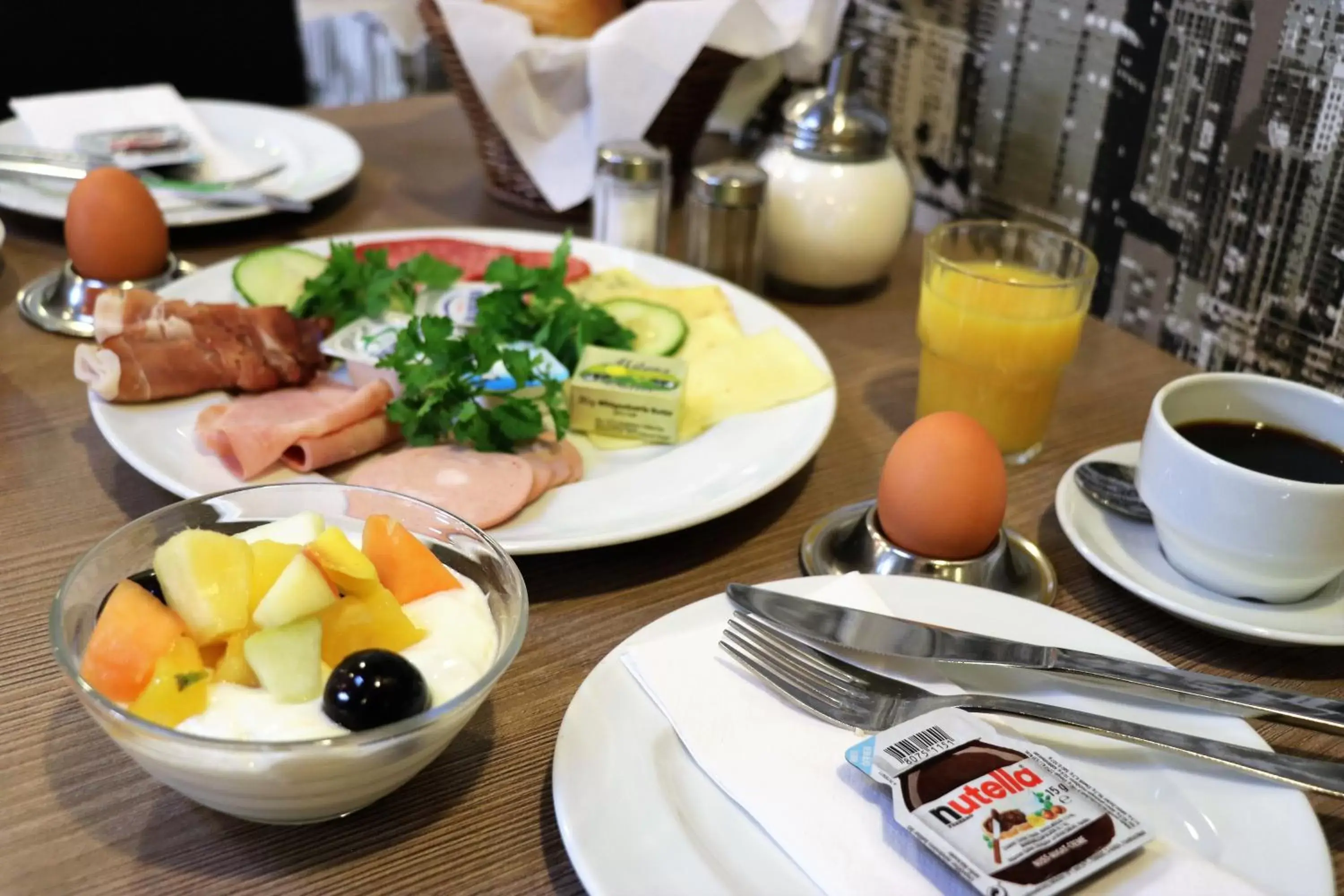 Buffet breakfast in Novum Hotel Hagemann Hamburg Hafen