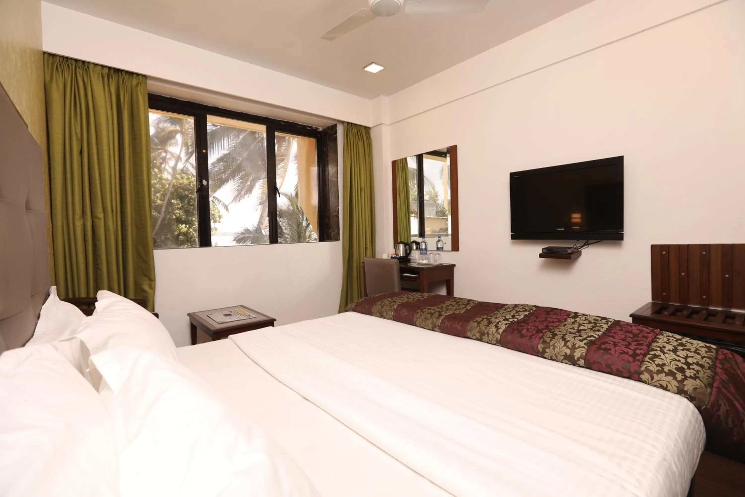 Bed in Citizen Hotel