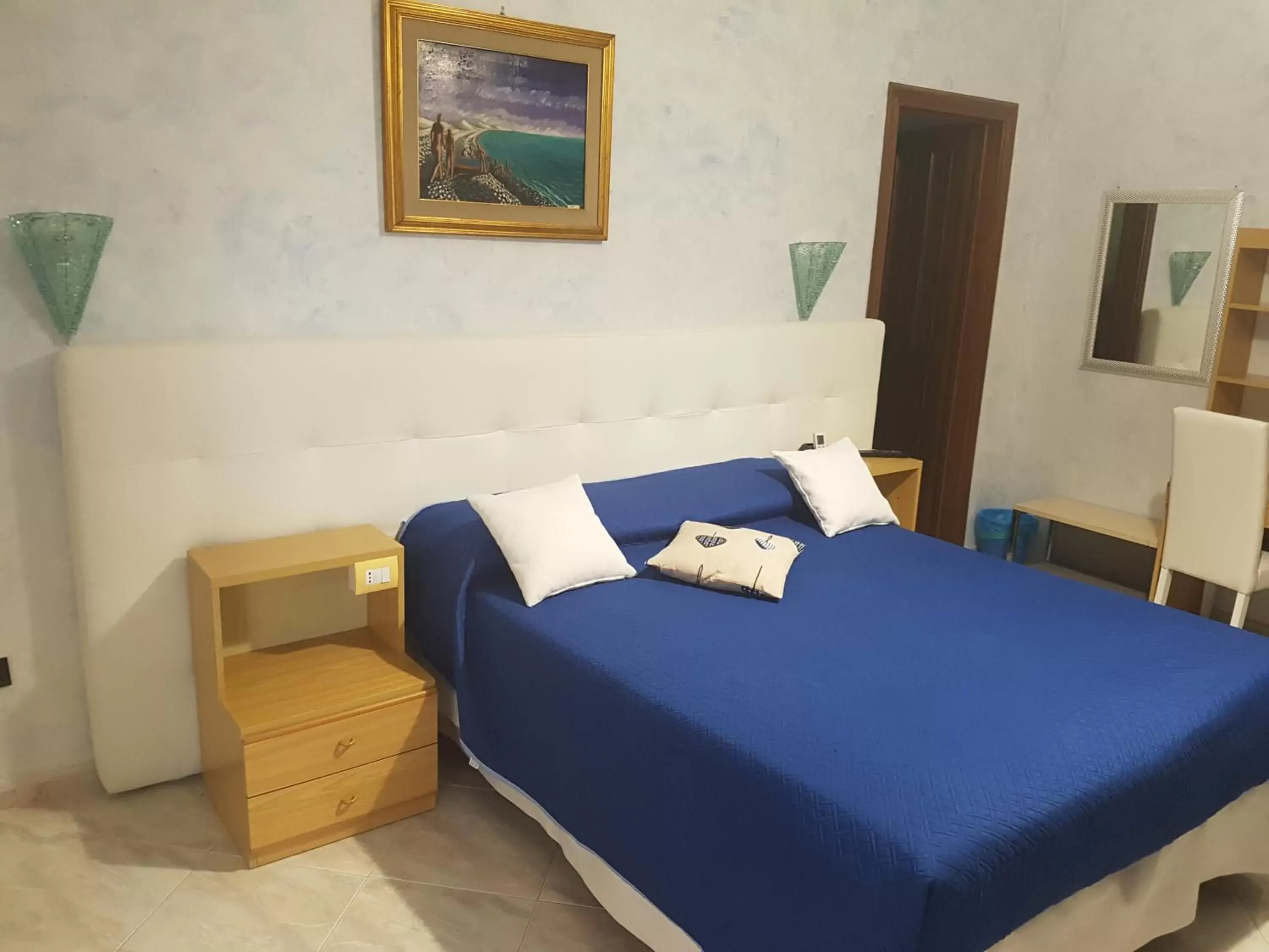 Triple Room - single occupancy in Il Laghetto Triple Room - single occupancy in Il Laghetto