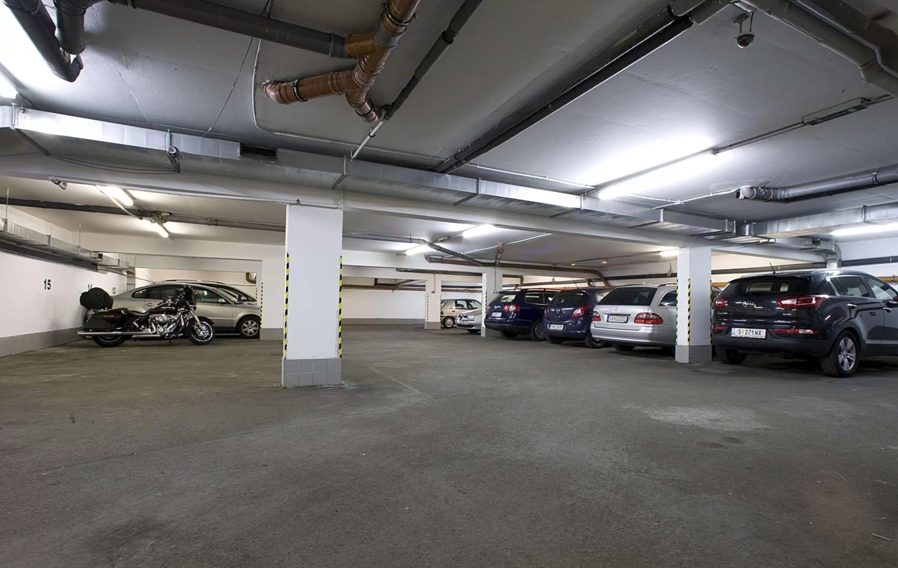 Parking in Hotel Superior Prague