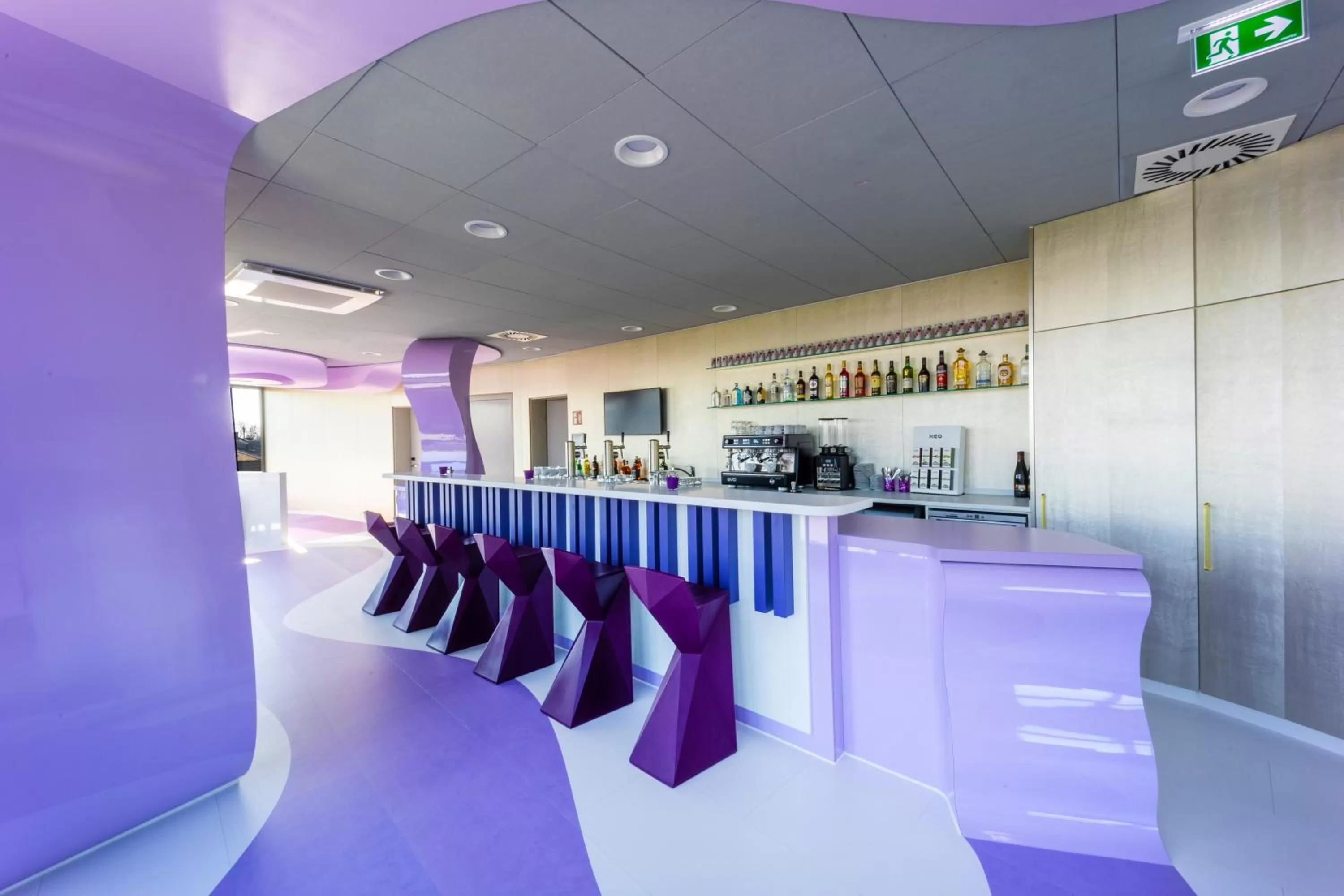 Lounge or bar in Prize by Radisson, Bonn City