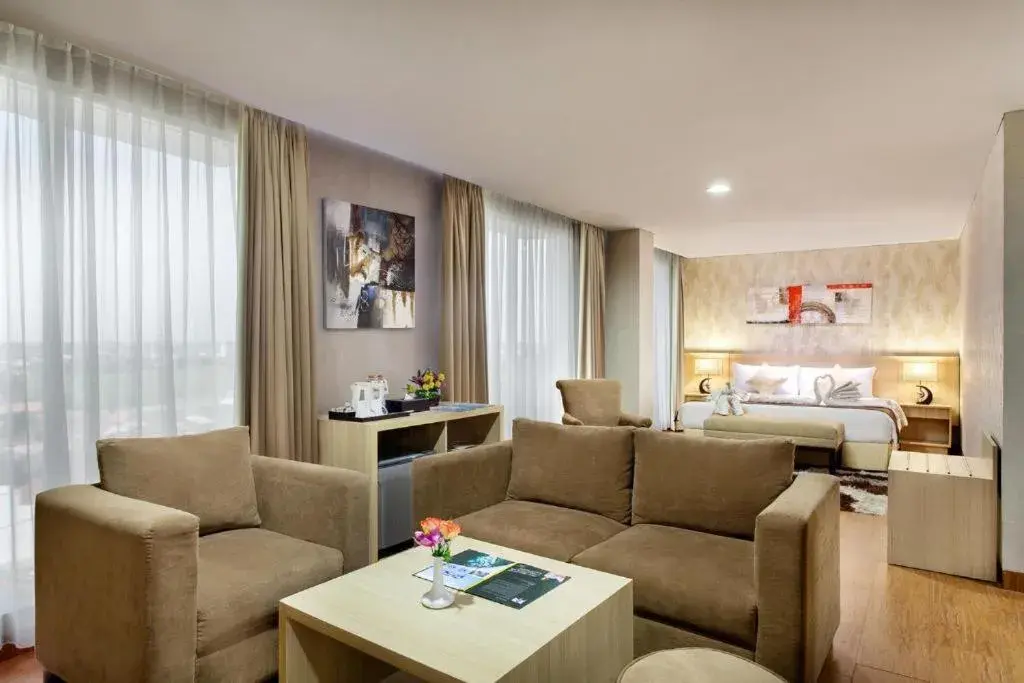 Living room, Seating Area in Days Hotel And Suites Jakarta Airport