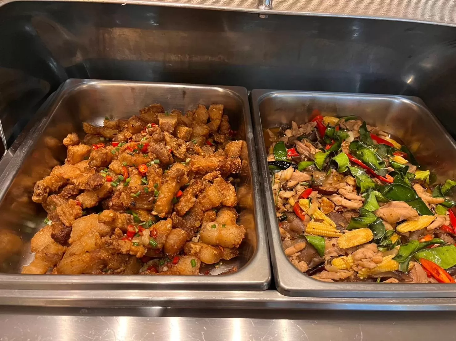 Restaurant/places to eat in Urbana Sathorn Hotel, Bangkok