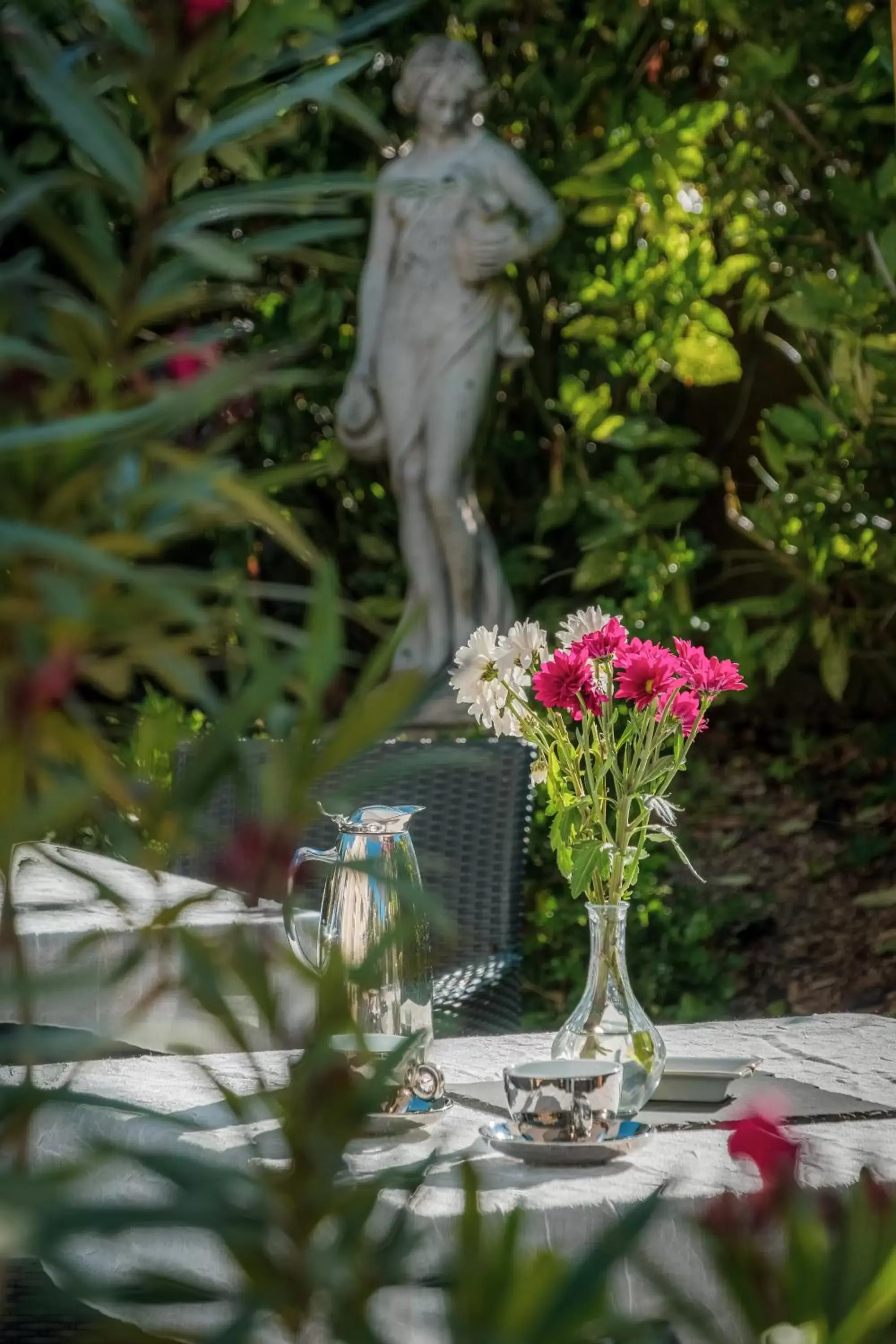 Garden, Restaurant/Places to Eat in Le Pavillon des Lys - Hôtel Particulier