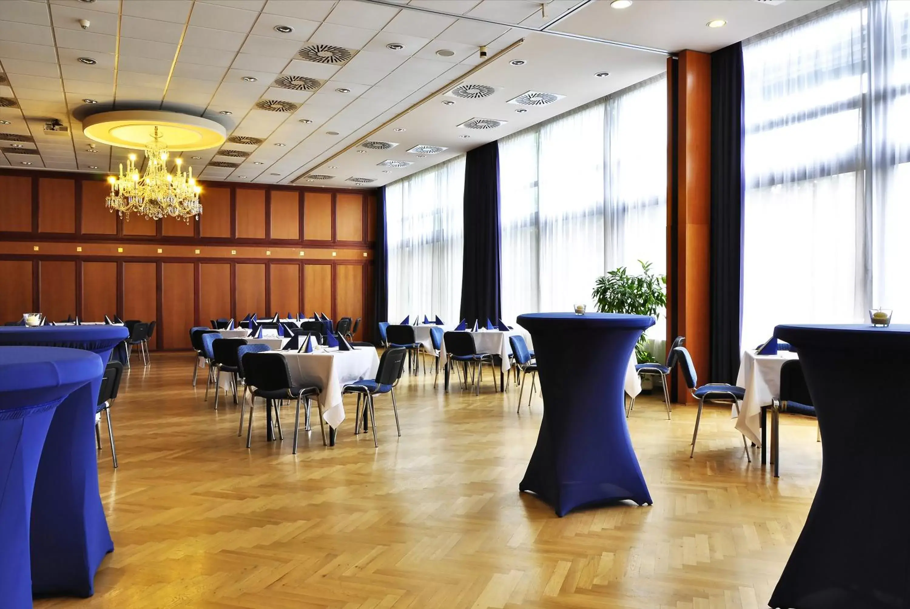 Meeting/conference room, Restaurant/Places to Eat in Hotel Olympik