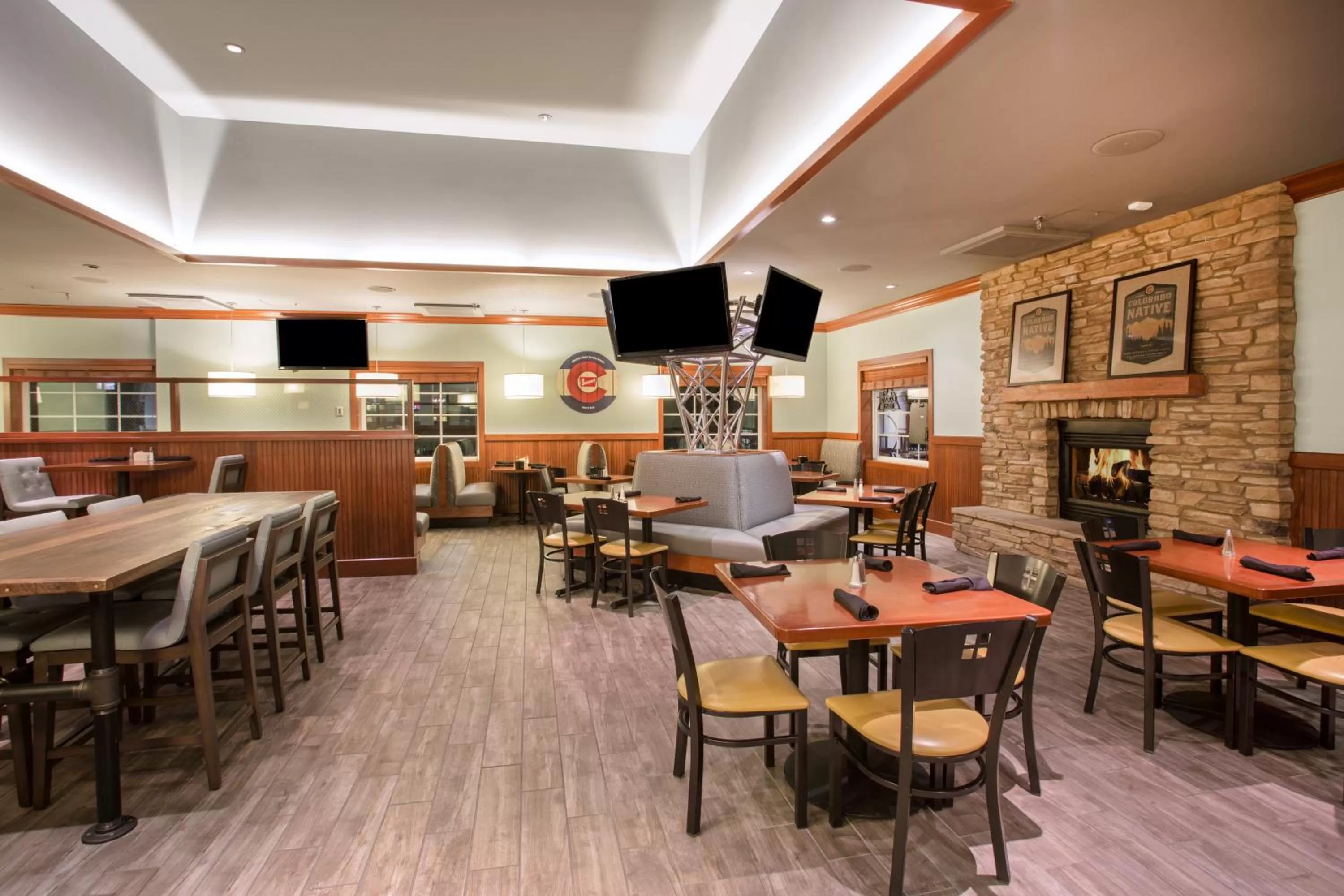 Restaurant/places to eat in Holiday Inn Colorado Springs - Airport by IHG