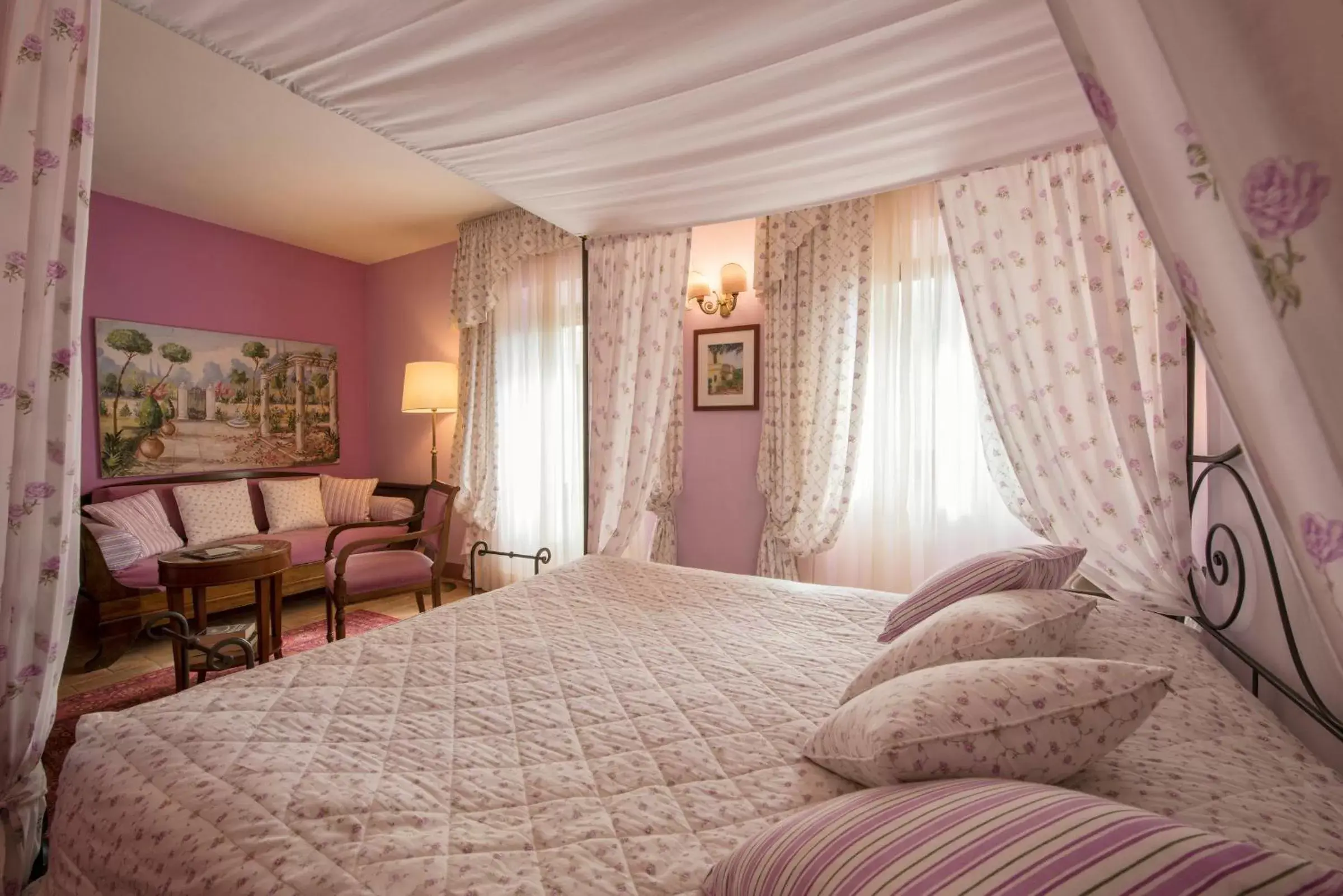 Bed in Relais Osteria Dell'Orcia