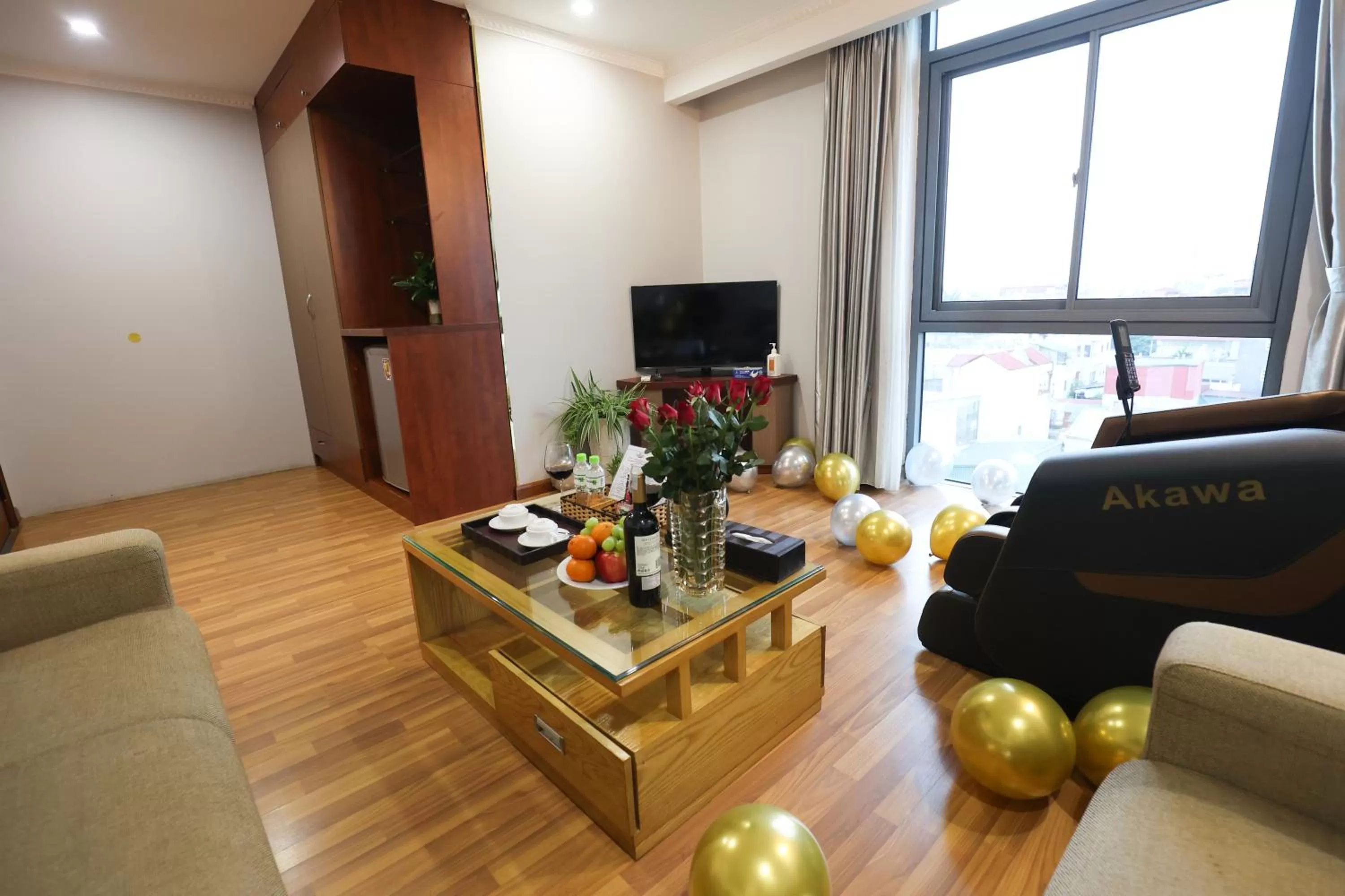 Communal lounge/ TV room in Gallant Hotel