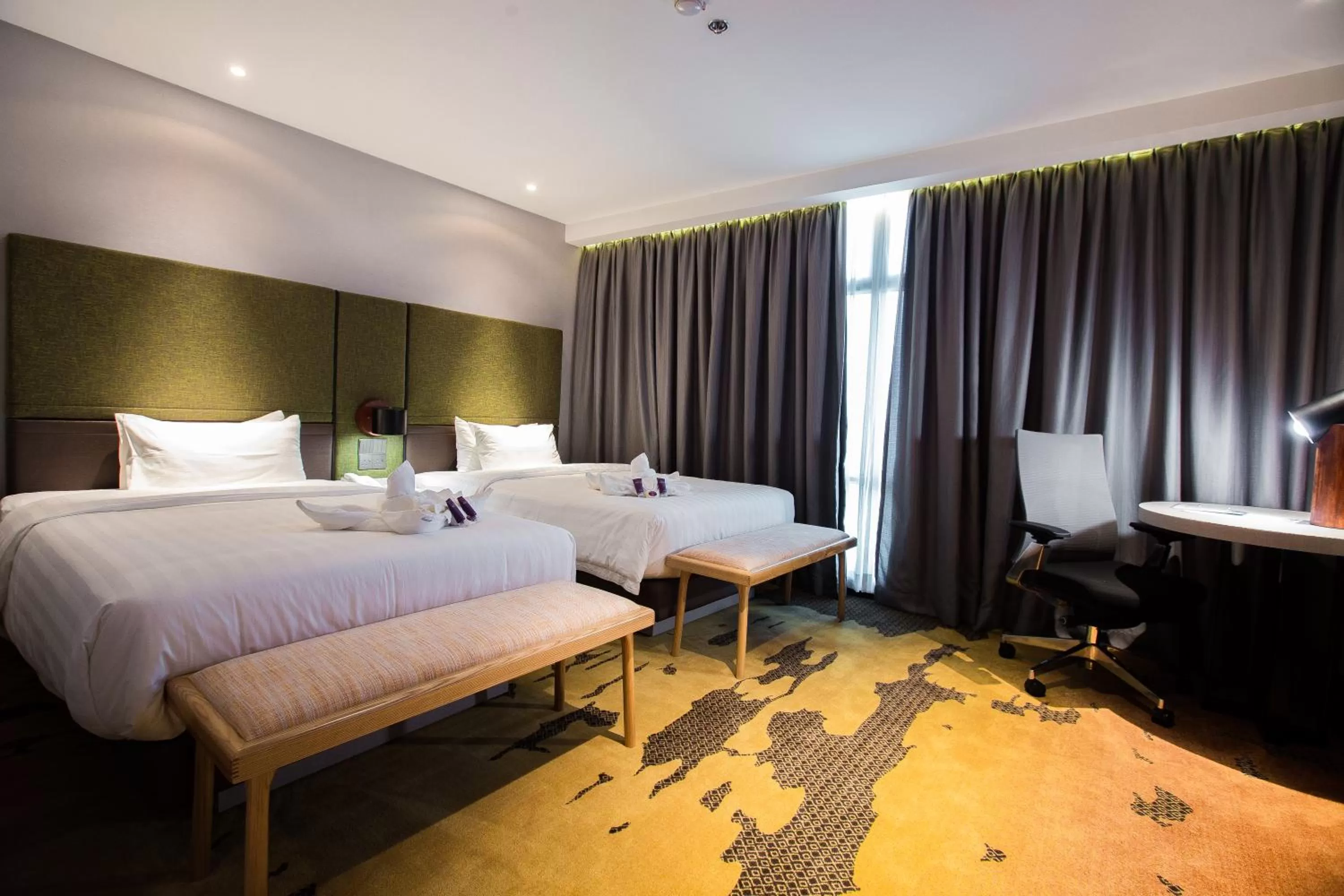 Bed in King Park Hotel Kota Kinabalu