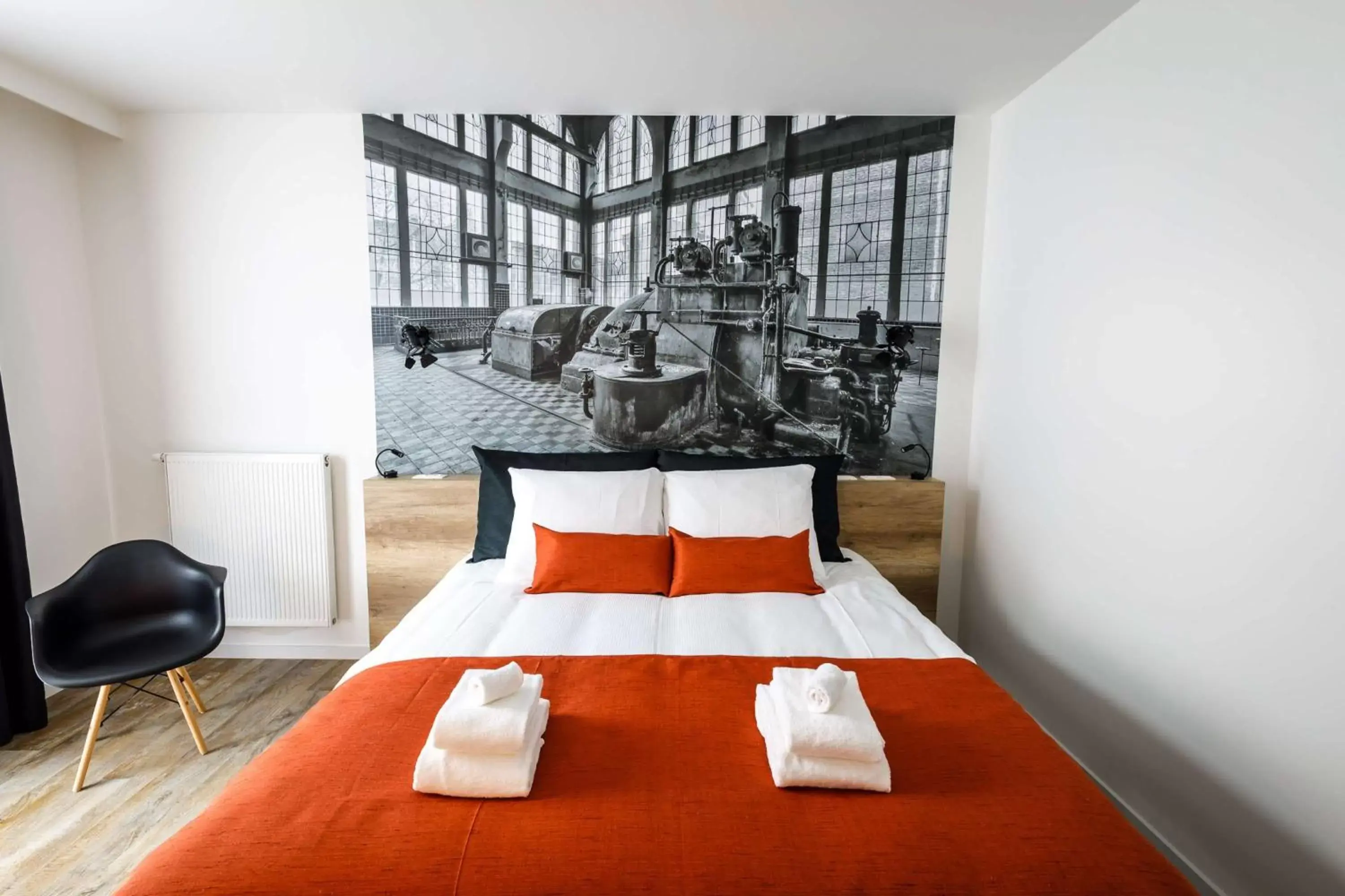 Photo of the whole room, Bed in B-INN Lier; BW Signature Collection