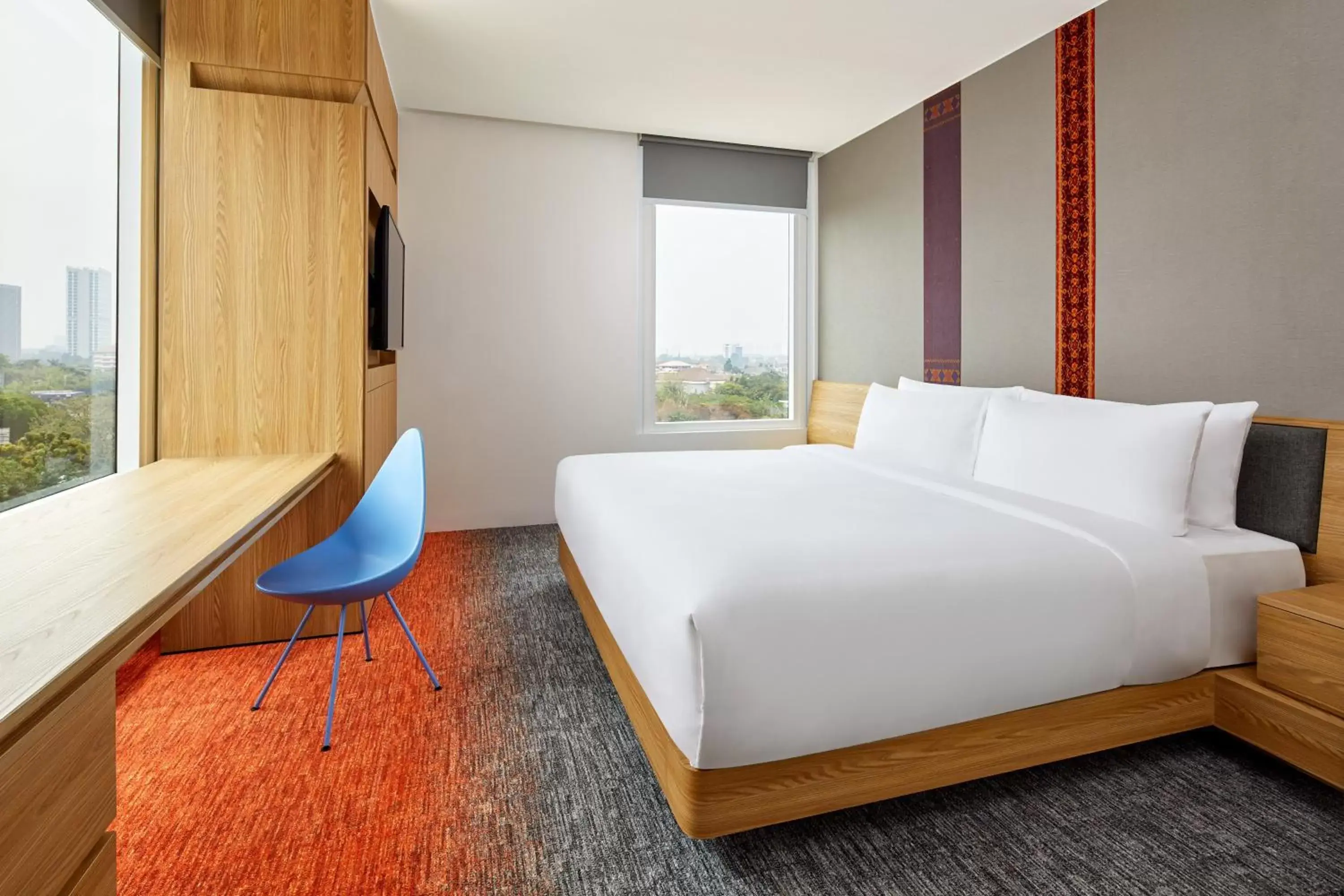 Photo of the whole room, Bed in Aloft South Jakarta
