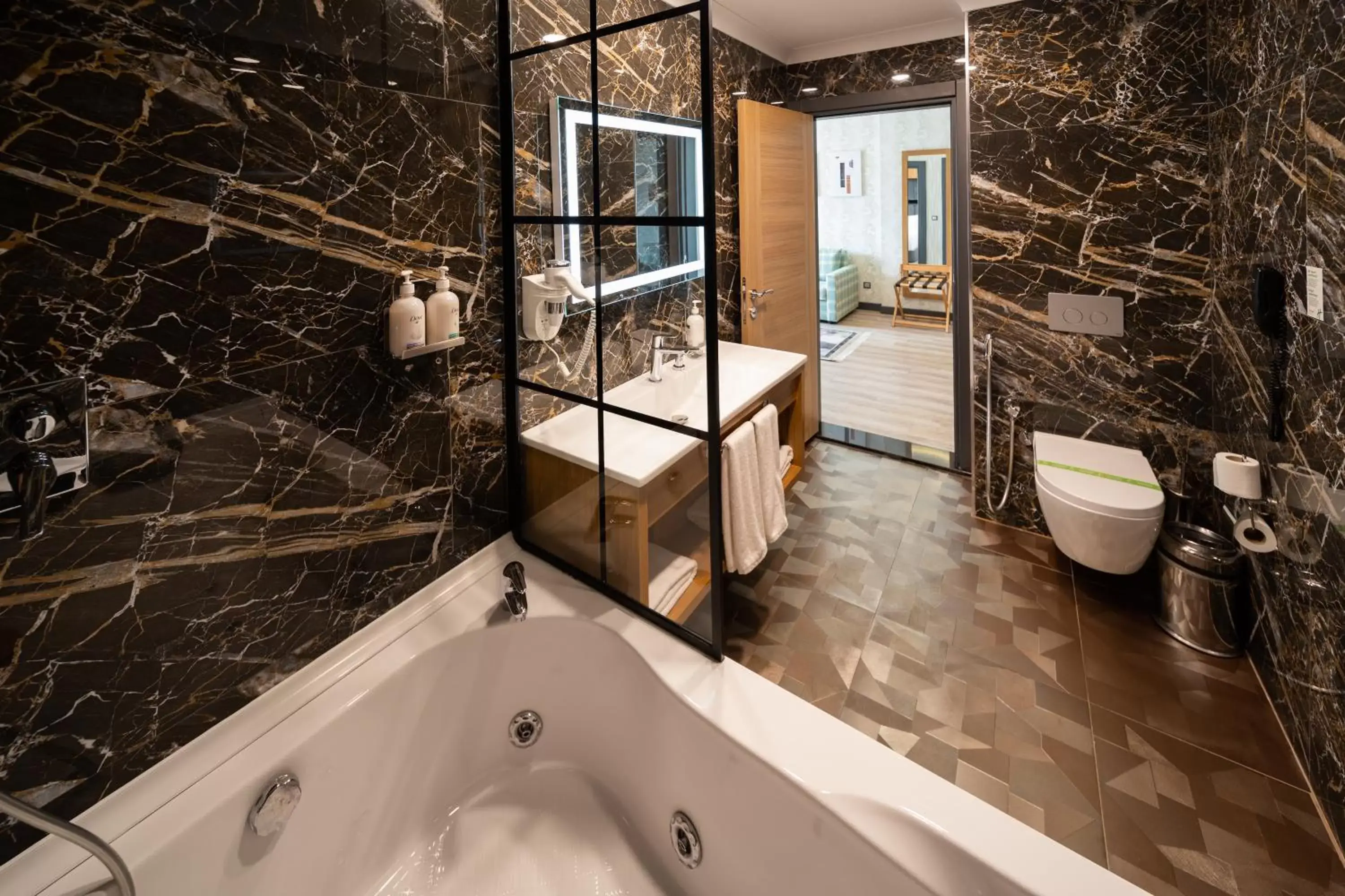 Shower, Bathroom in Holiday Inn - Trabzon-East, an IHG Hotel