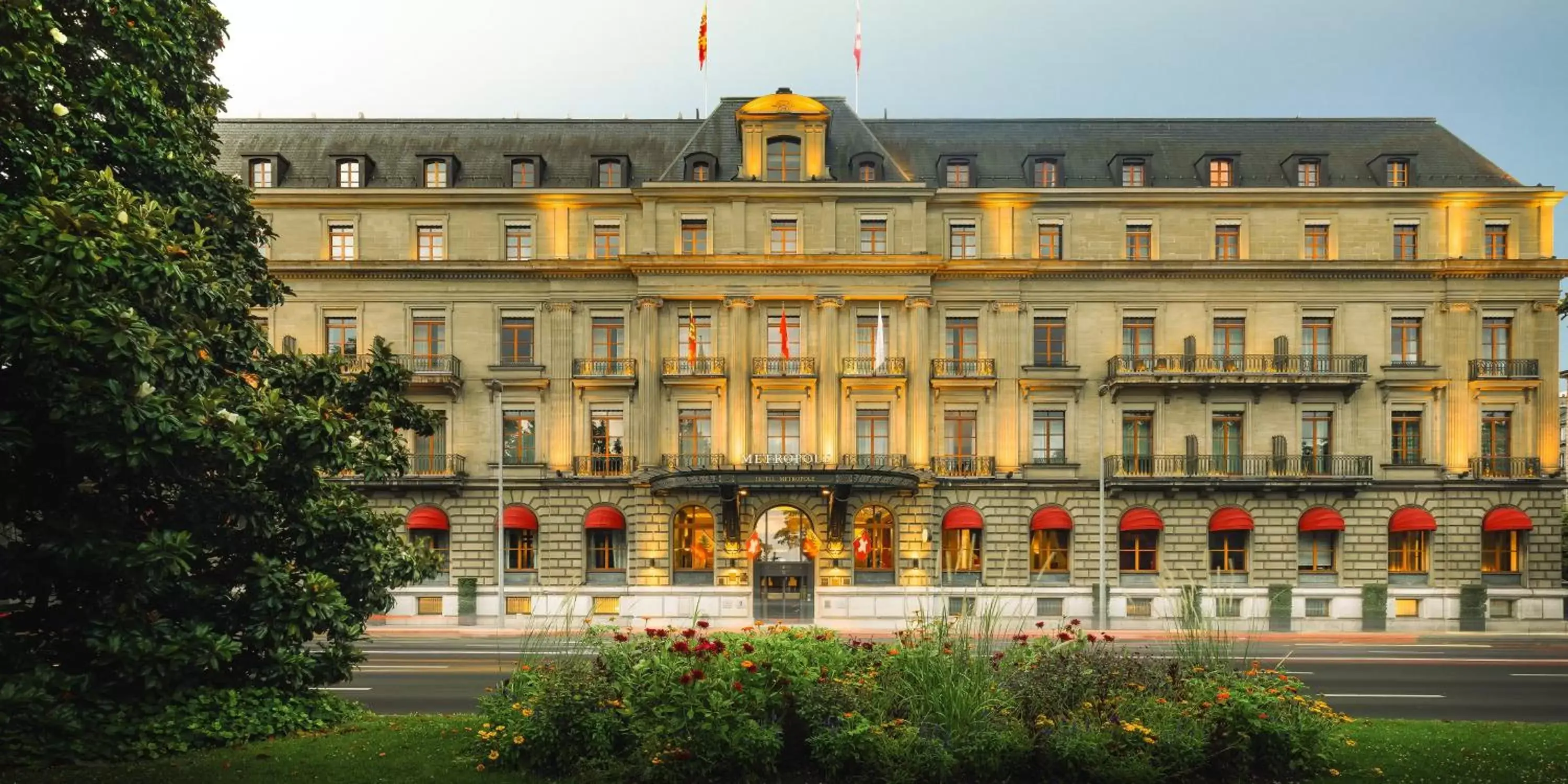 Facade/entrance, Property Building in Hôtel Métropole Genève