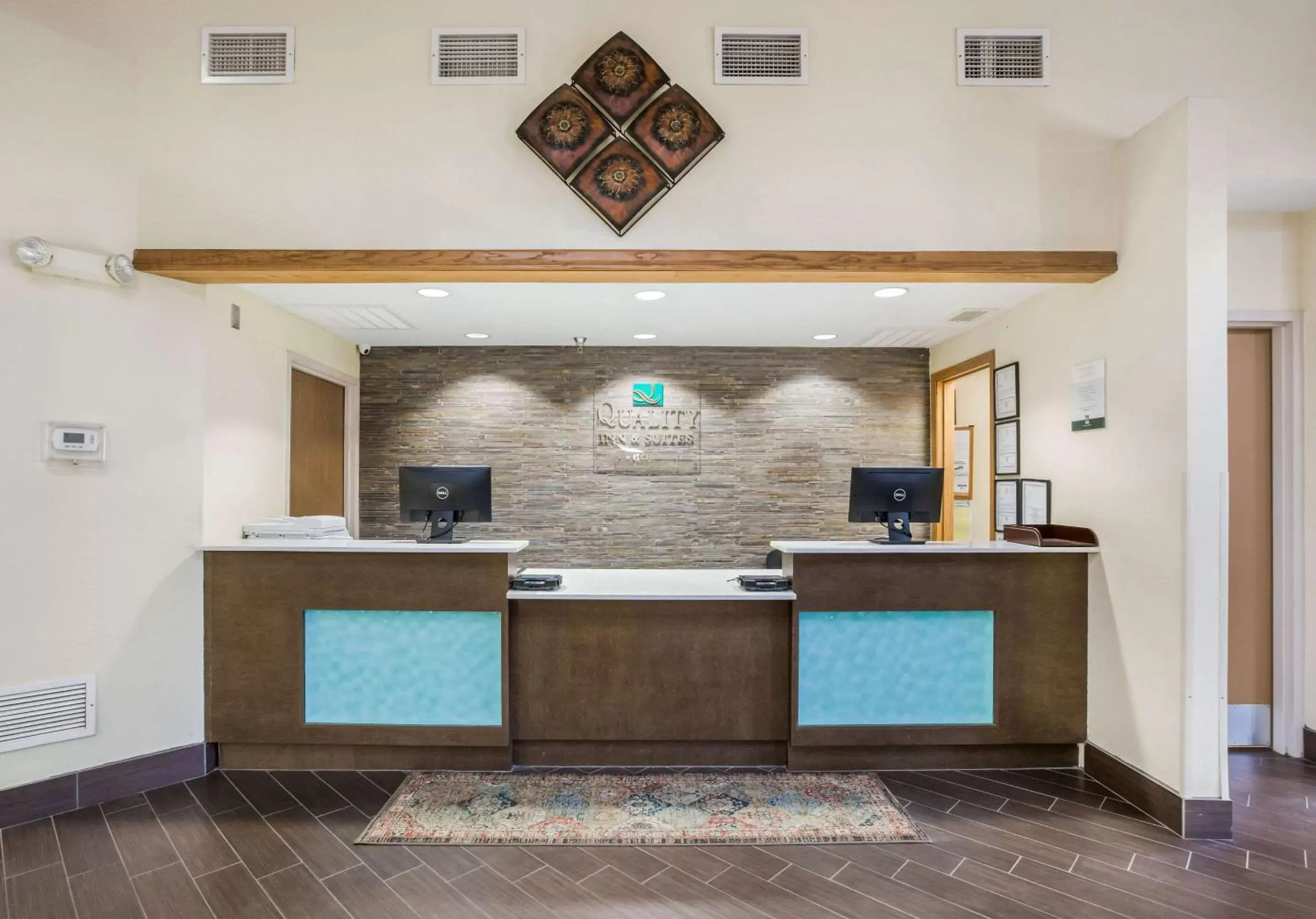 Lobby or reception, Lobby/Reception in Quality Inn & Suites Lawrence - University Area