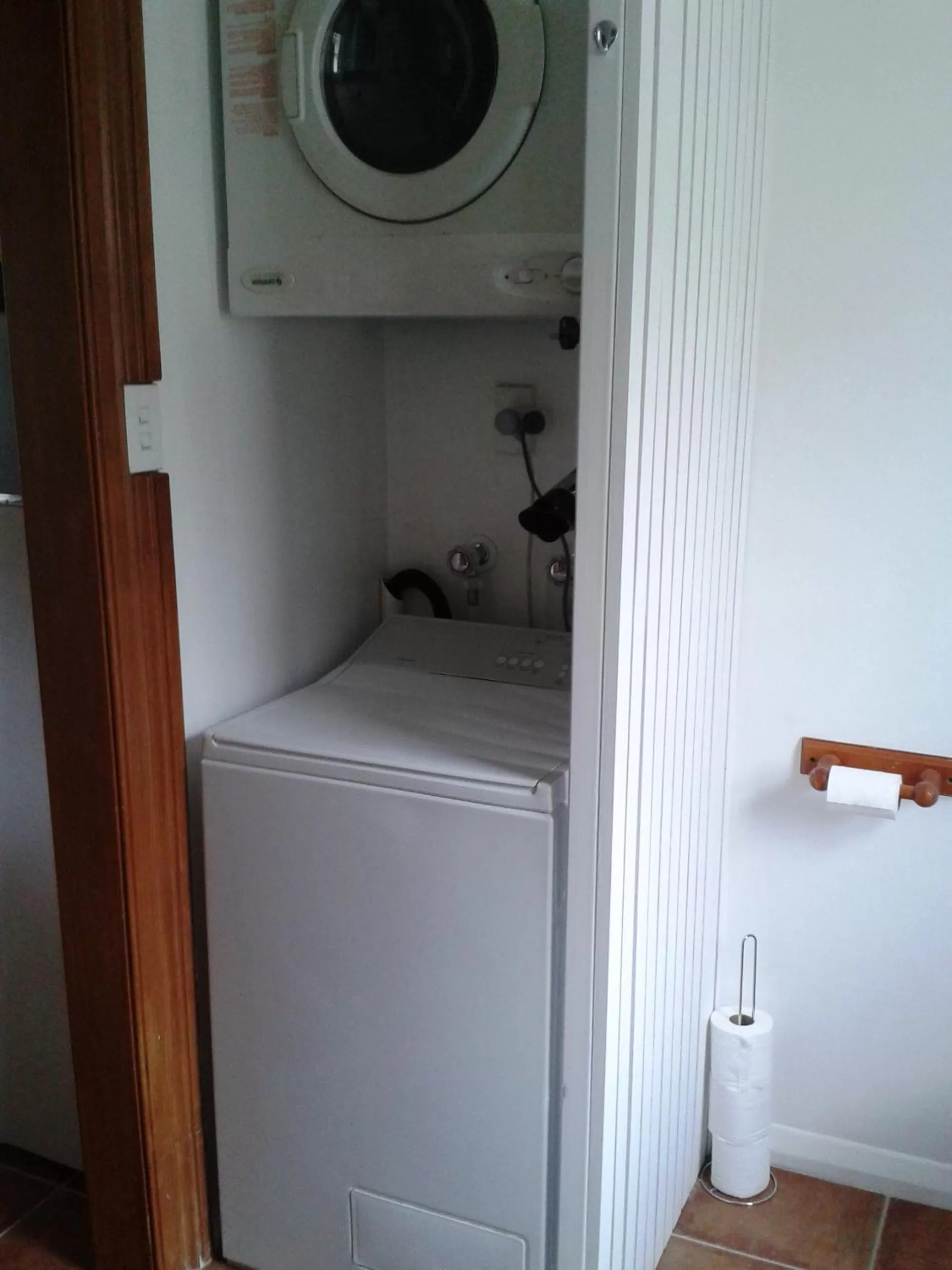 Bathroom in Harbour View Cottage