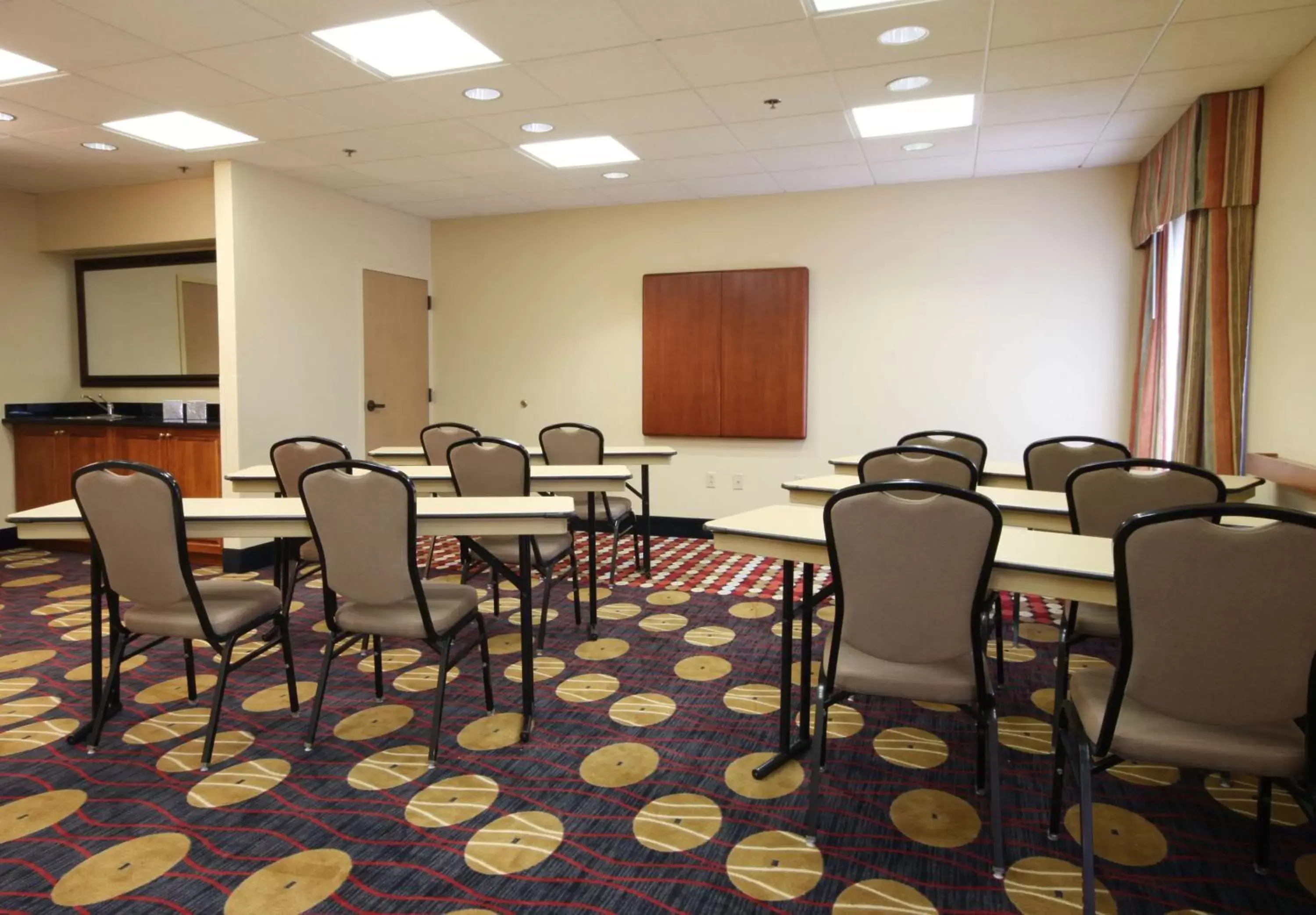 Meeting/conference room in Hampton Inn Champaign/Urbana
