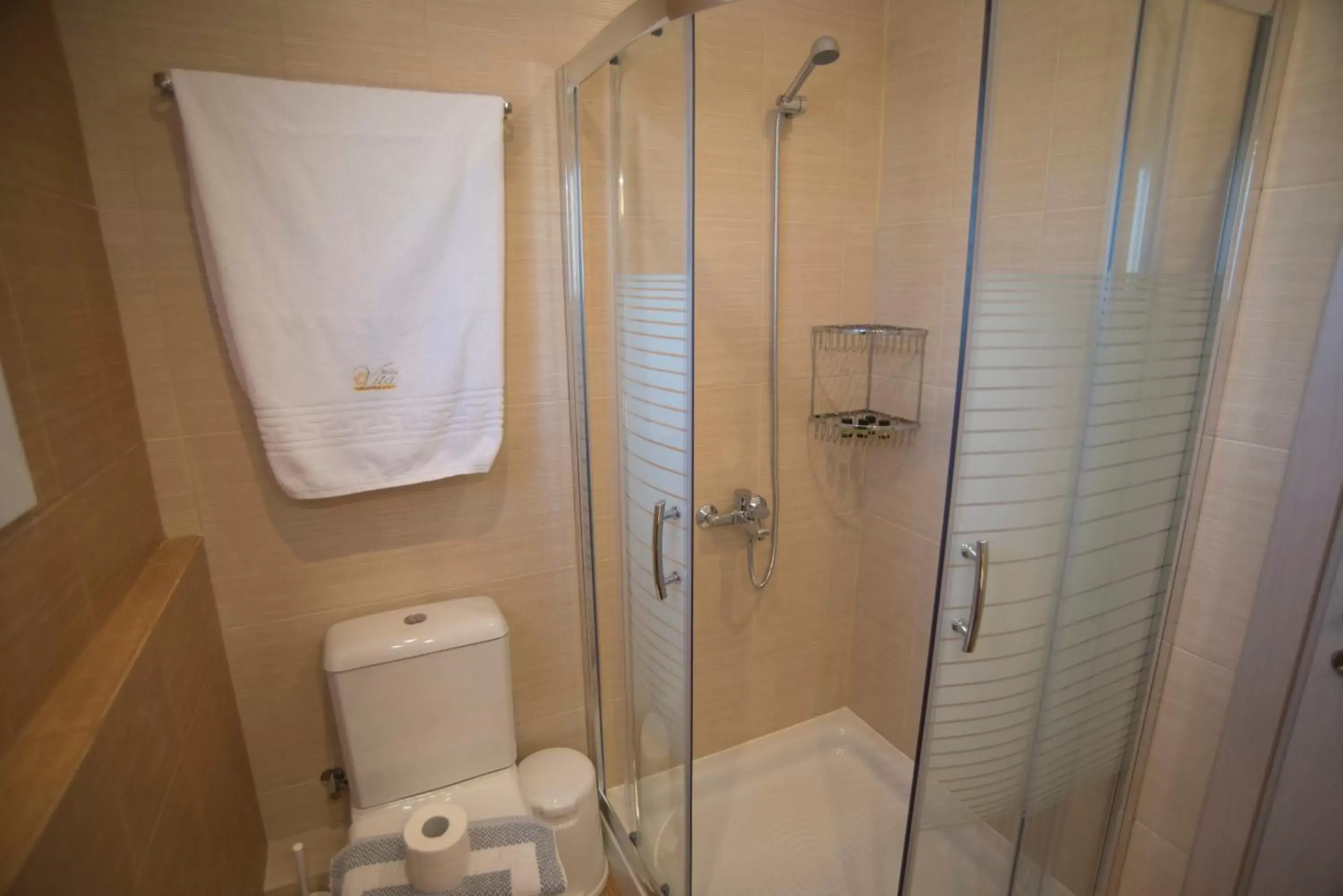 Shower, Bathroom in Villa Vita Holidays