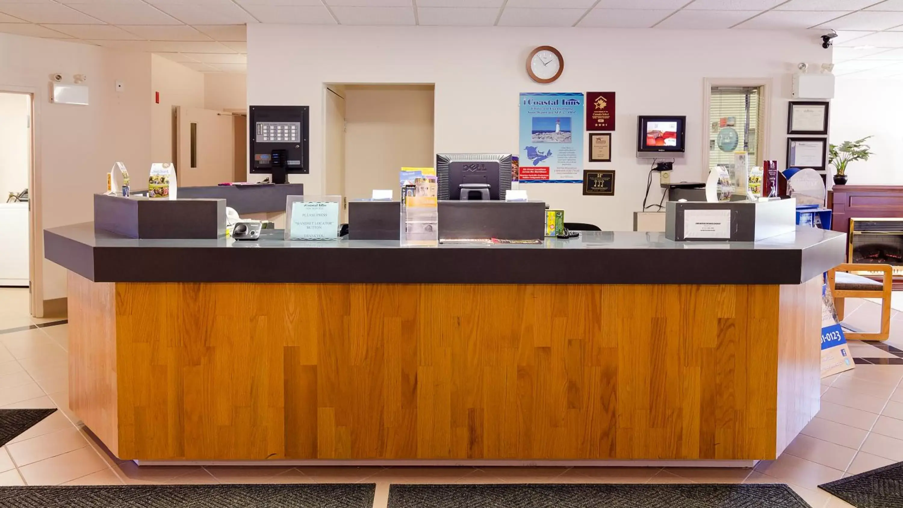 Lobby or reception, Lobby/Reception in Coastal Inn Sackville