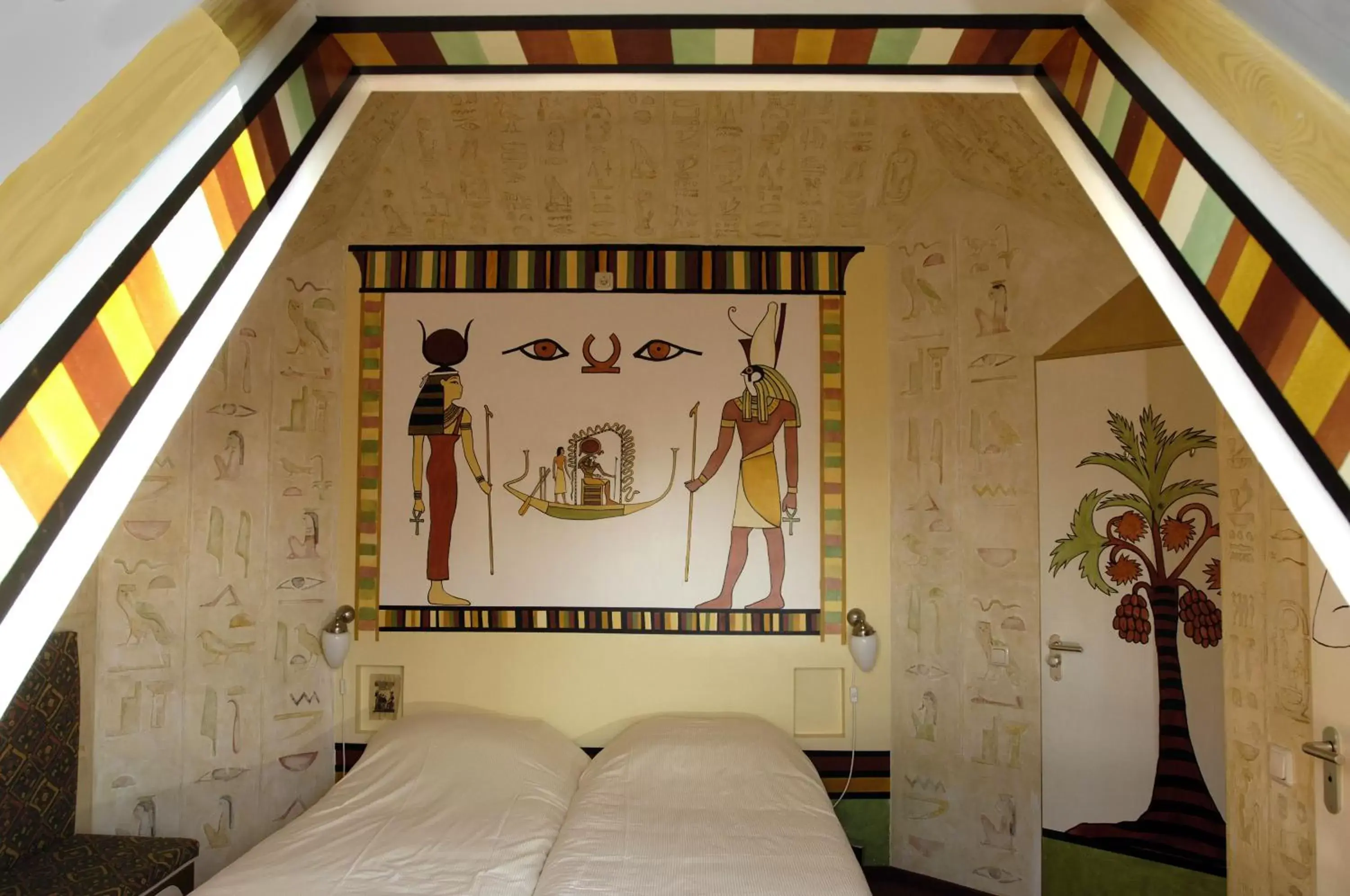 Bed in Hotel de Plataan Delft Centrum