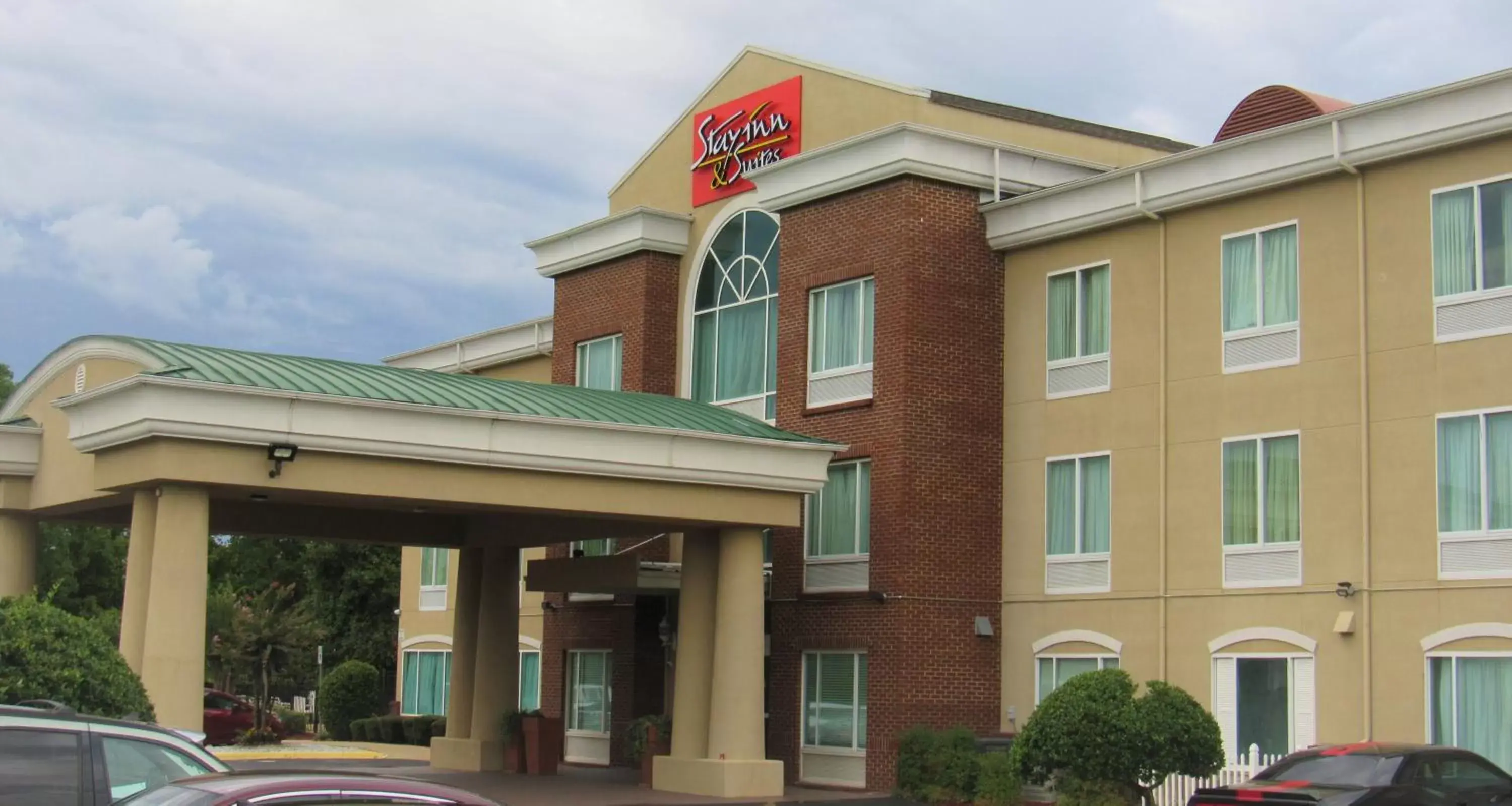 Property Building in Stay Inn & Suites Montgomery