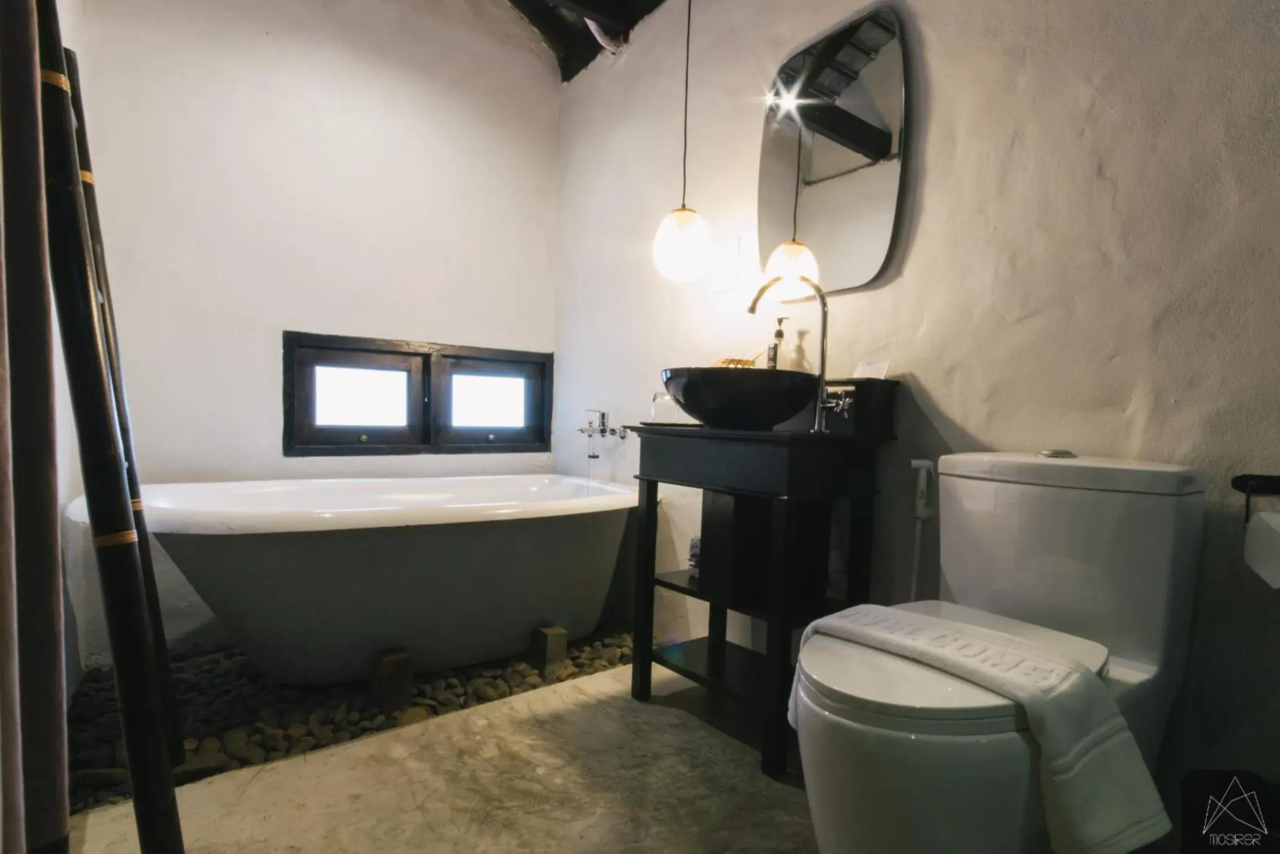 Bathroom, Seating Area in Chotana Villa