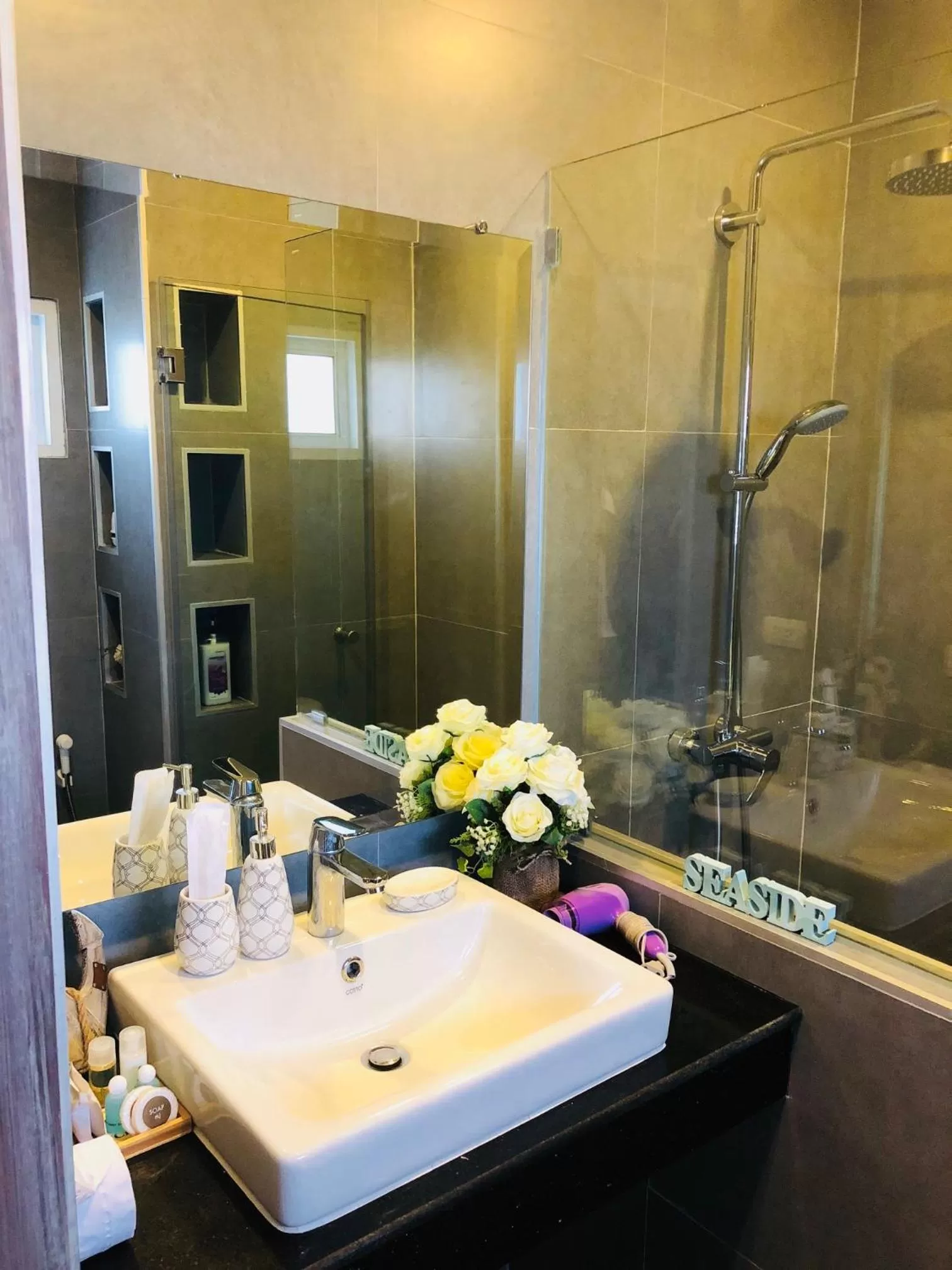 Deluxe Double or Twin Room in Surf and Sand Resort