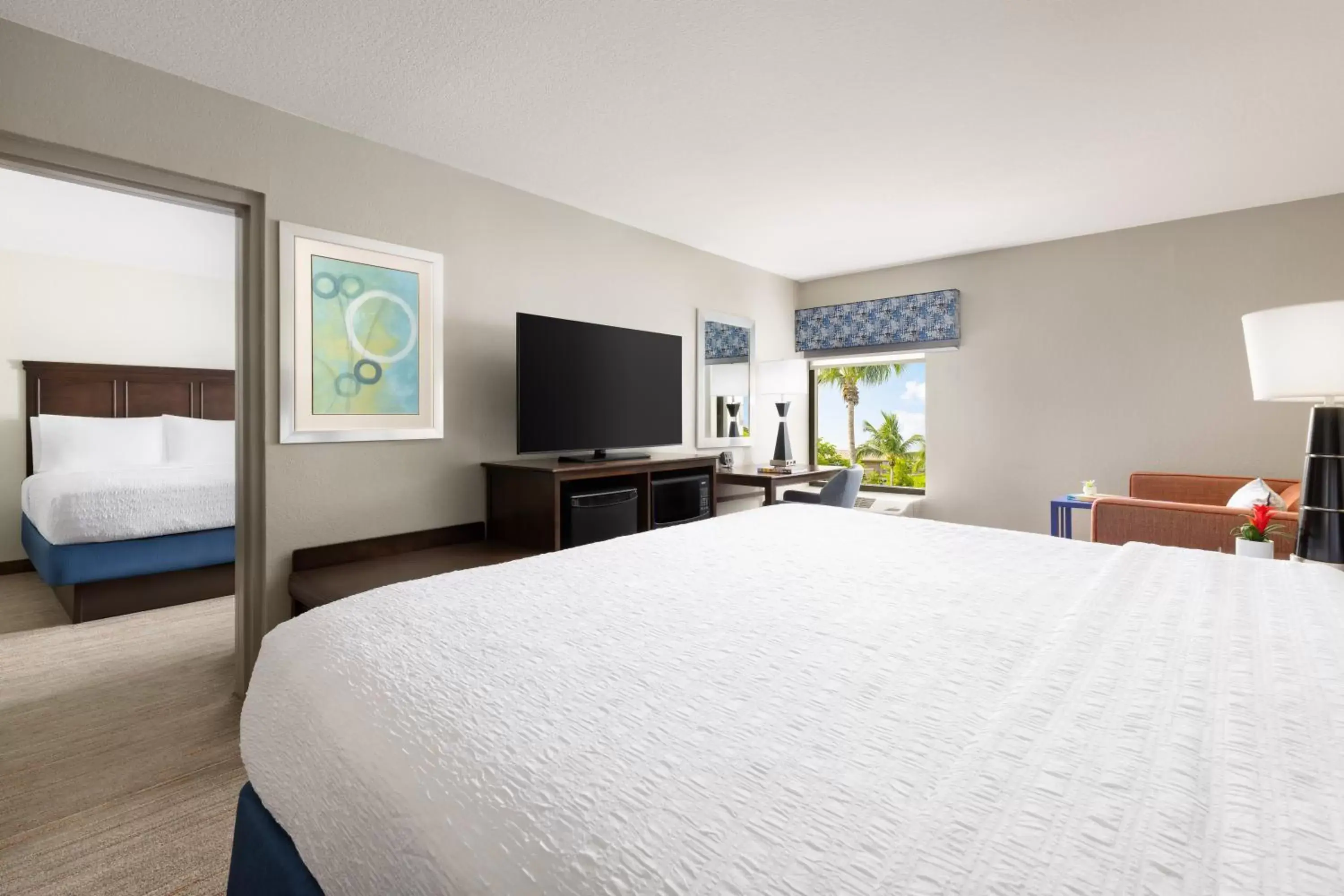 Guests, Bed in Hampton Inn Naples-Central