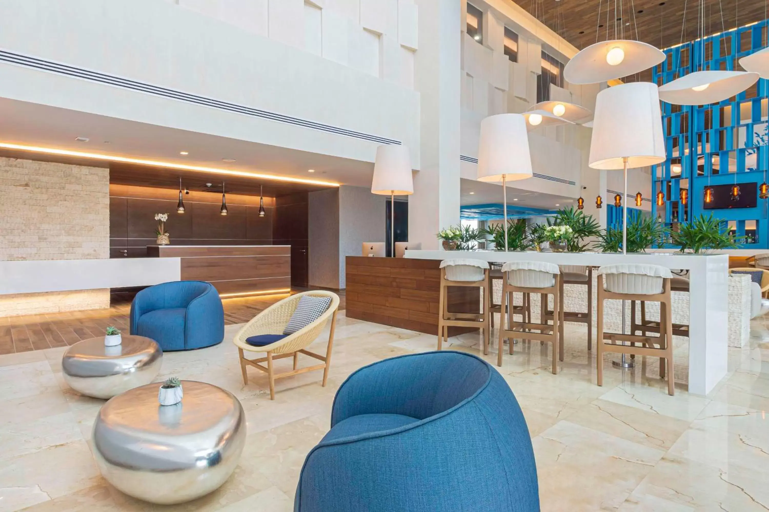 Lobby or reception, Lounge/Bar in Avani Cancun Airport -previously NH Cancun Airport-