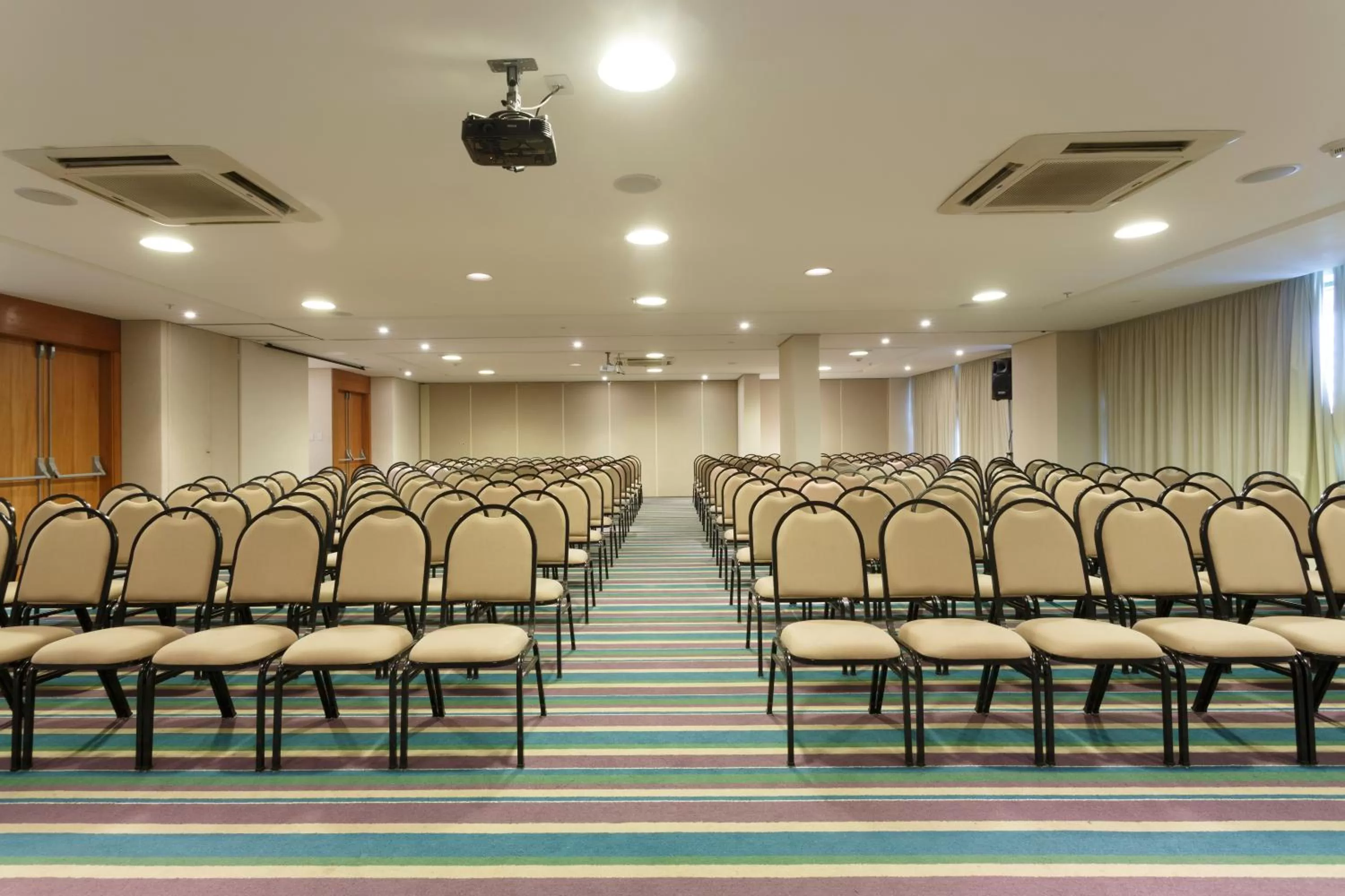 Banquet/Function facilities in Mercure Salvador Pituba