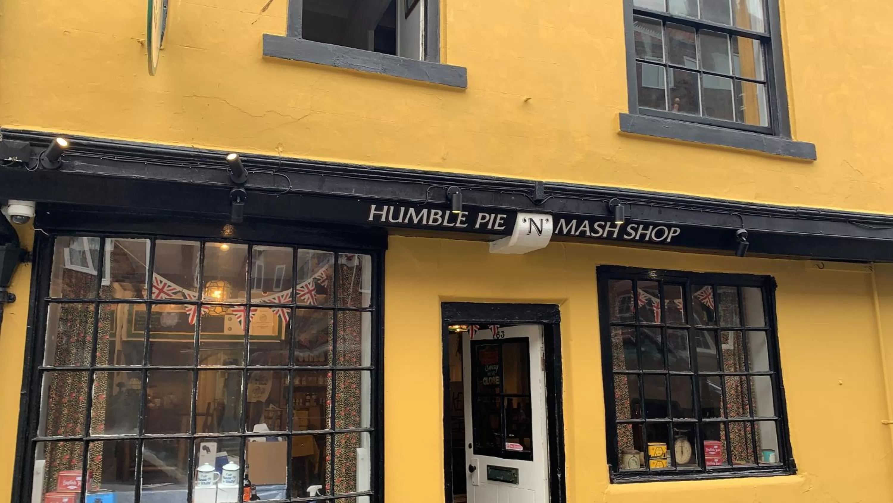 Restaurant/places to eat in Little Pie in the Sky