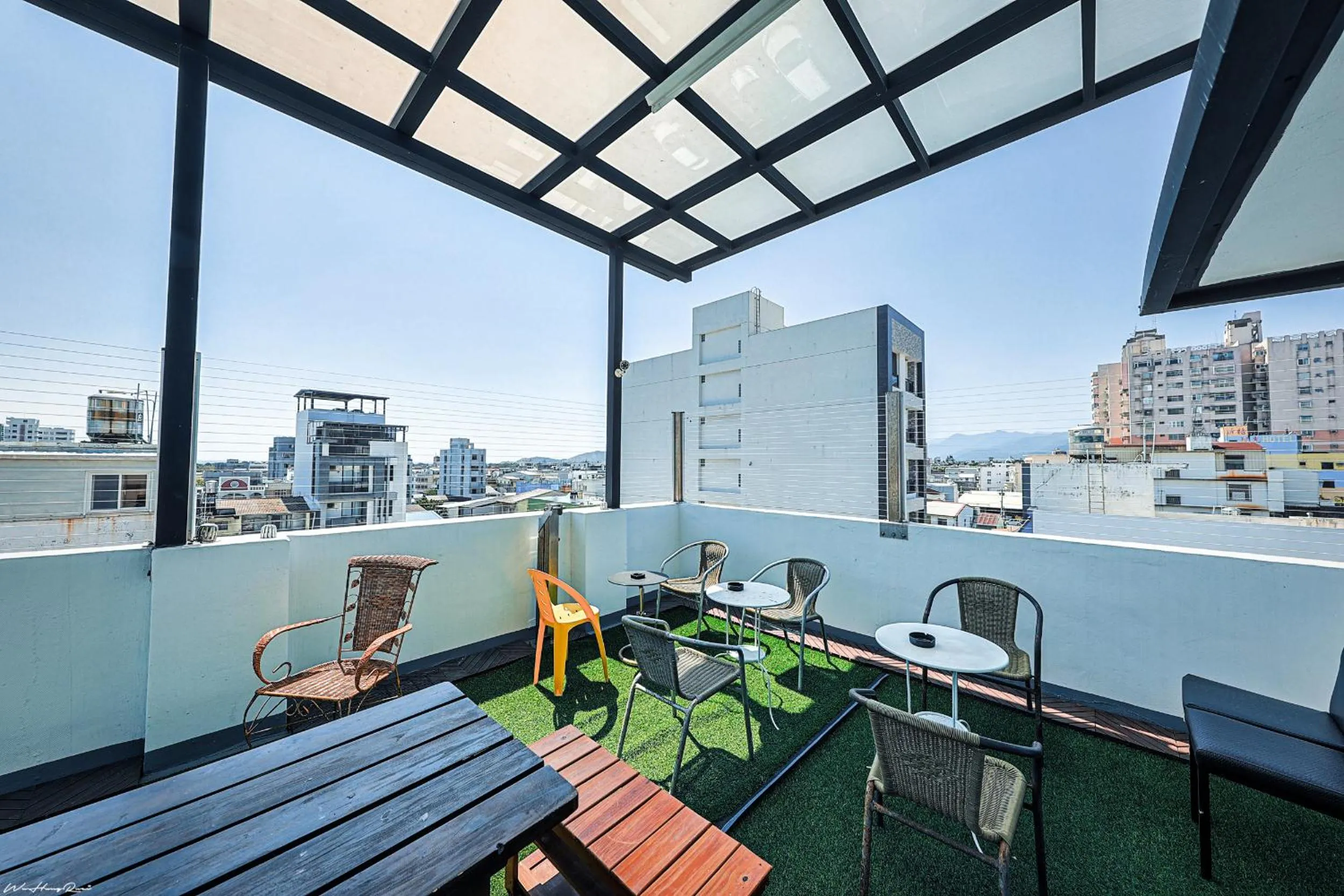 Patio in 亞馨文旅 近東大門夜市 有免費停車場 可自助入住