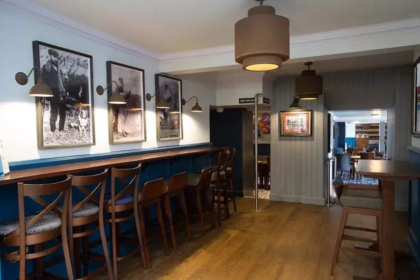 Restaurant/places to eat, Lounge/Bar in The Cross Keys Wetherspoon