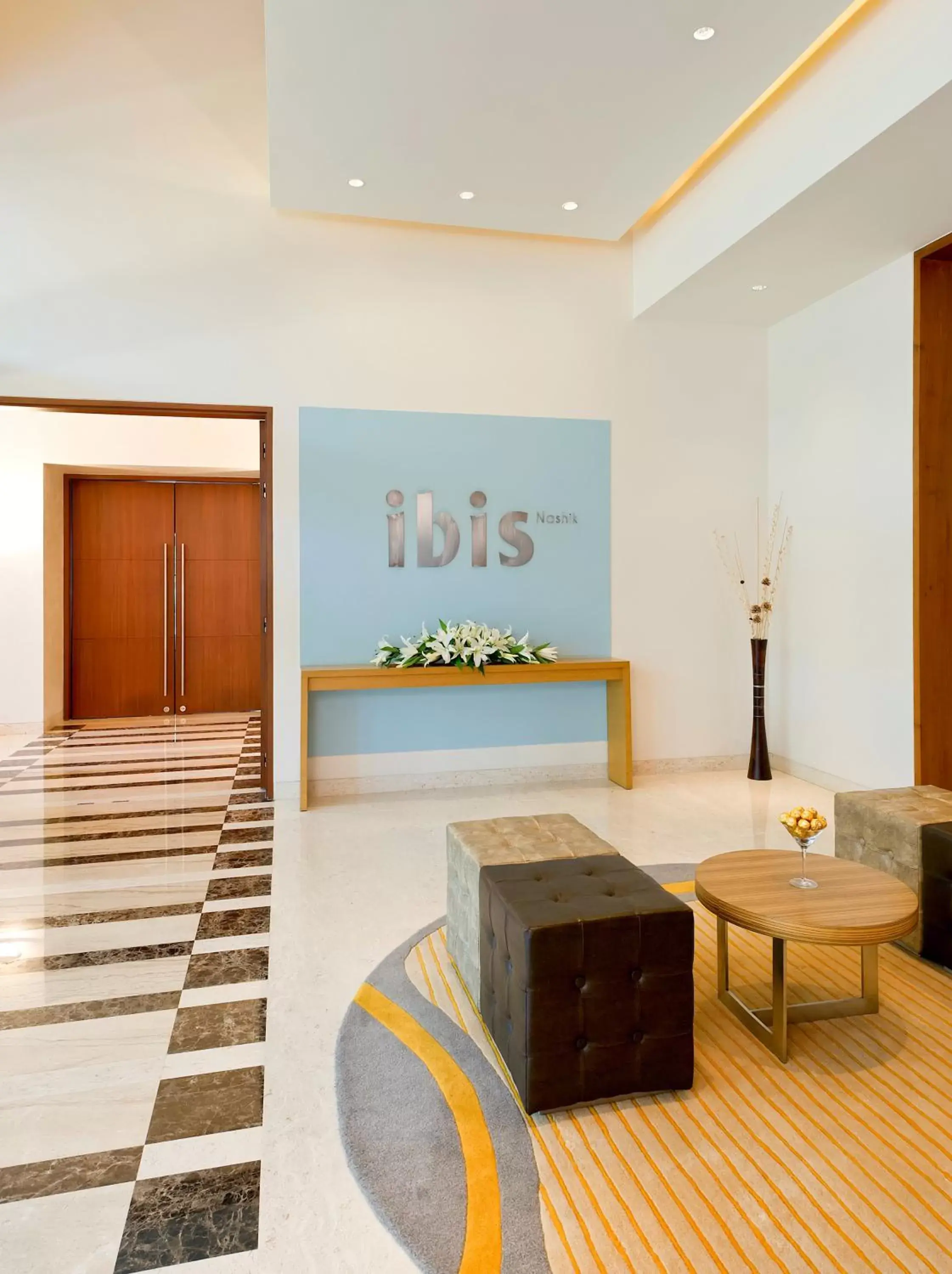 Lobby or reception in ibis Nashik - An Accor Brand