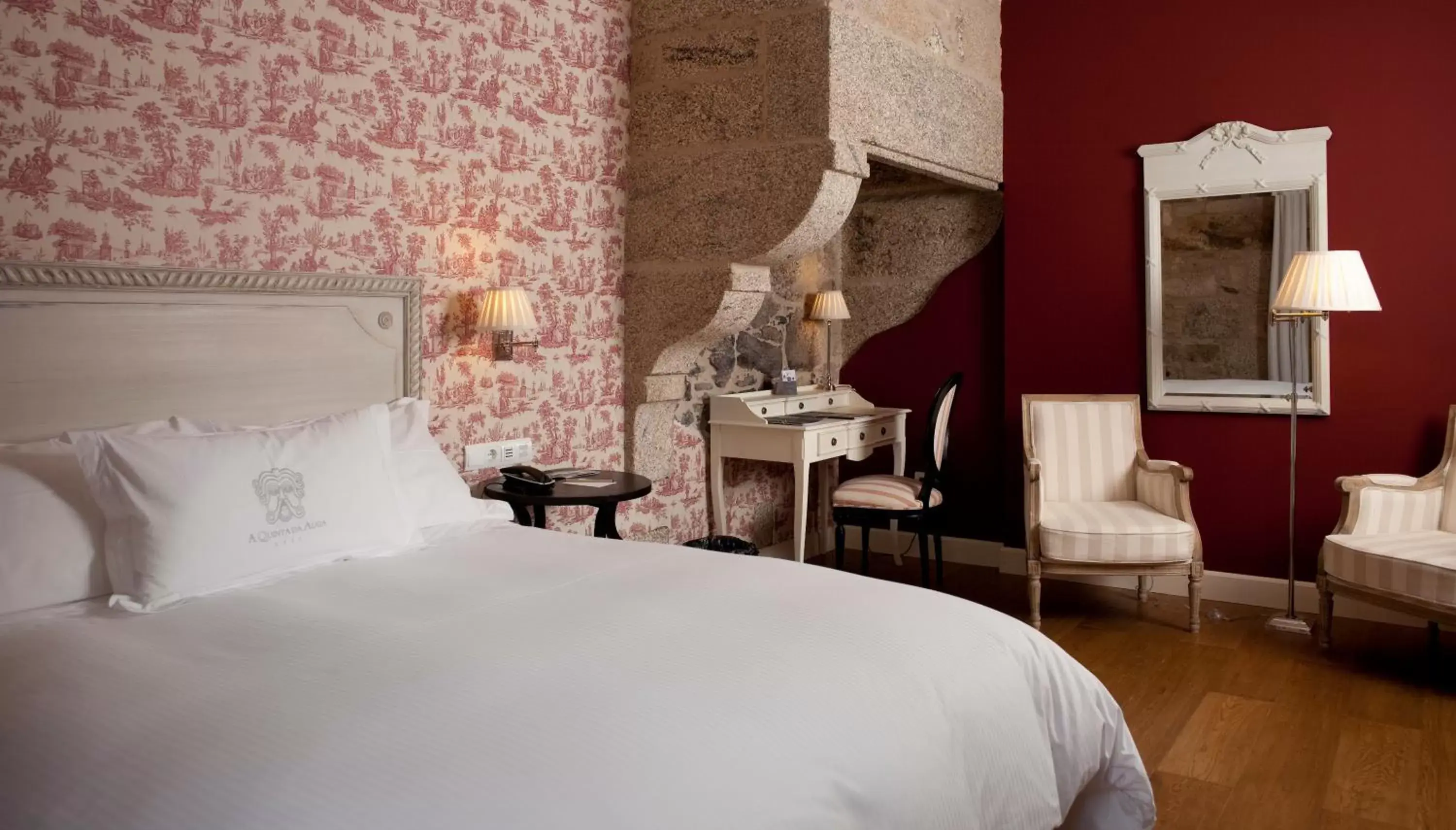 Bed in A Quinta Da Auga Hotel Spa Relais & Chateaux