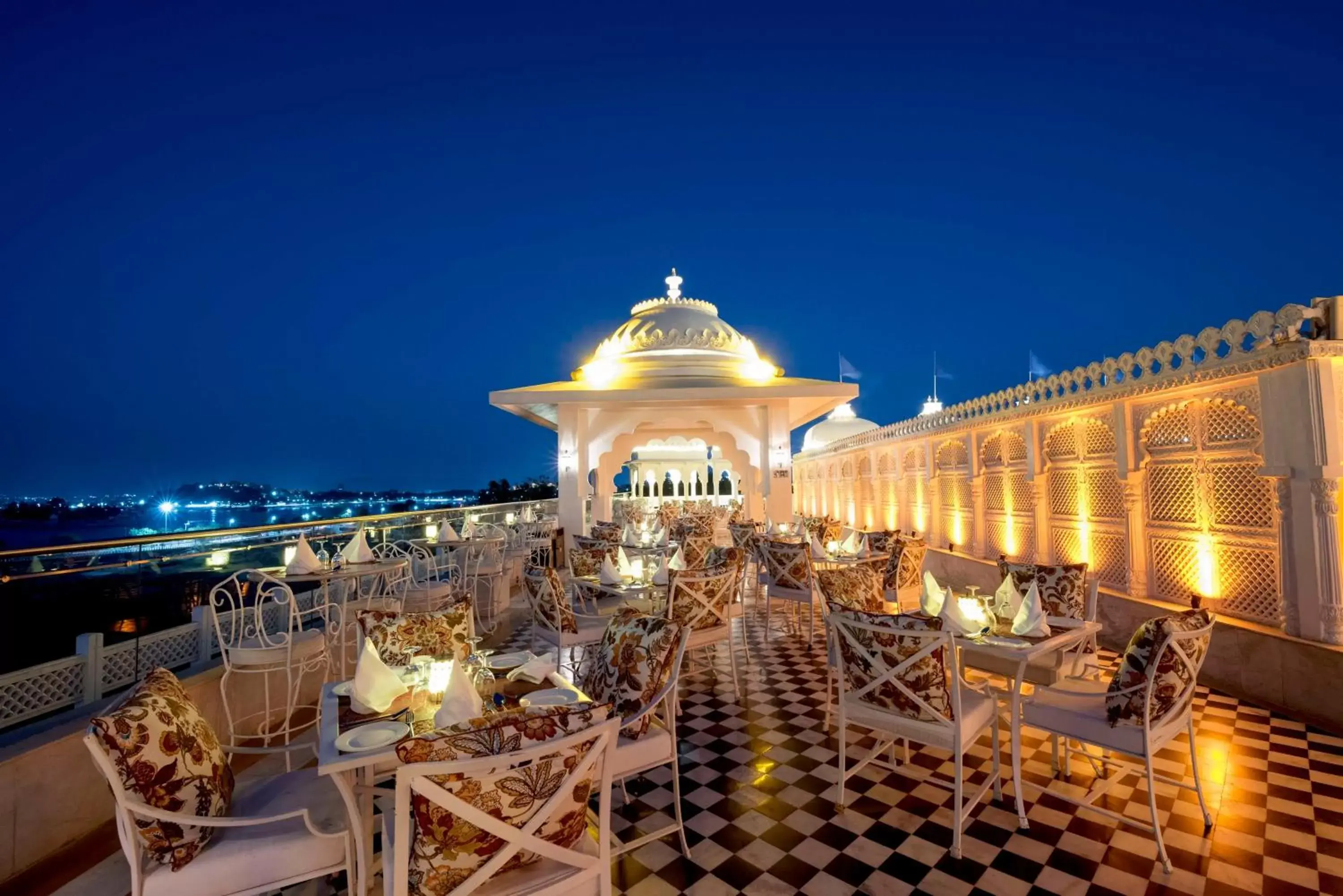 Restaurant/places to eat in Radisson Blu Udaipur Palace Resort & Spa