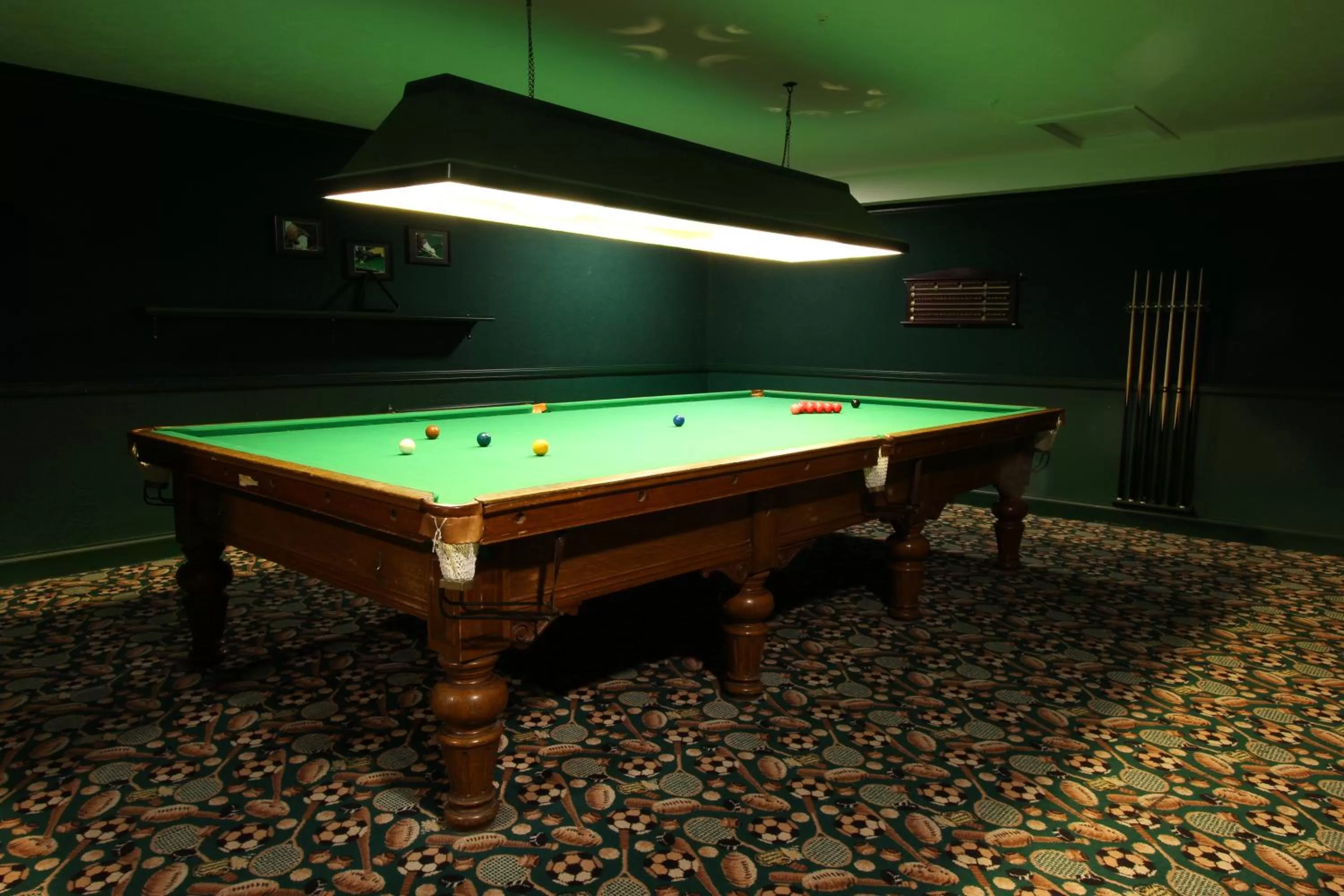 Billiard in The Atholl Palace