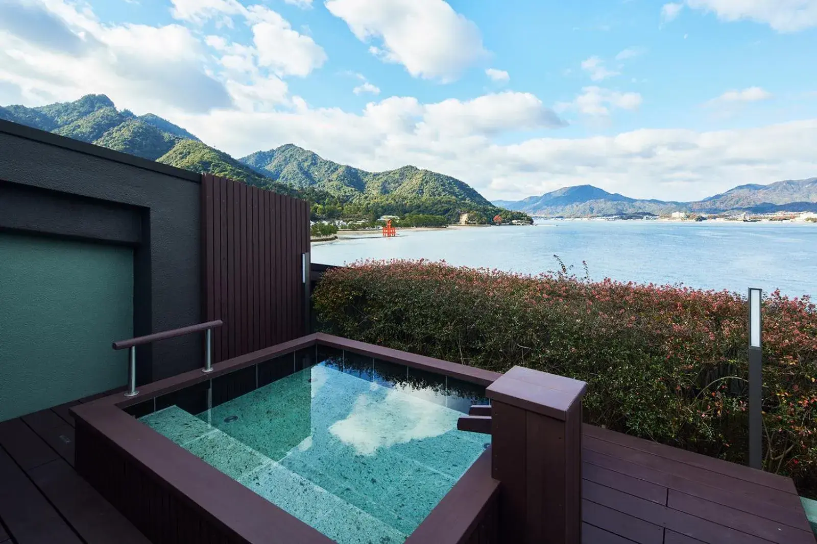 Open Air Bath in Itsukushima Iroha