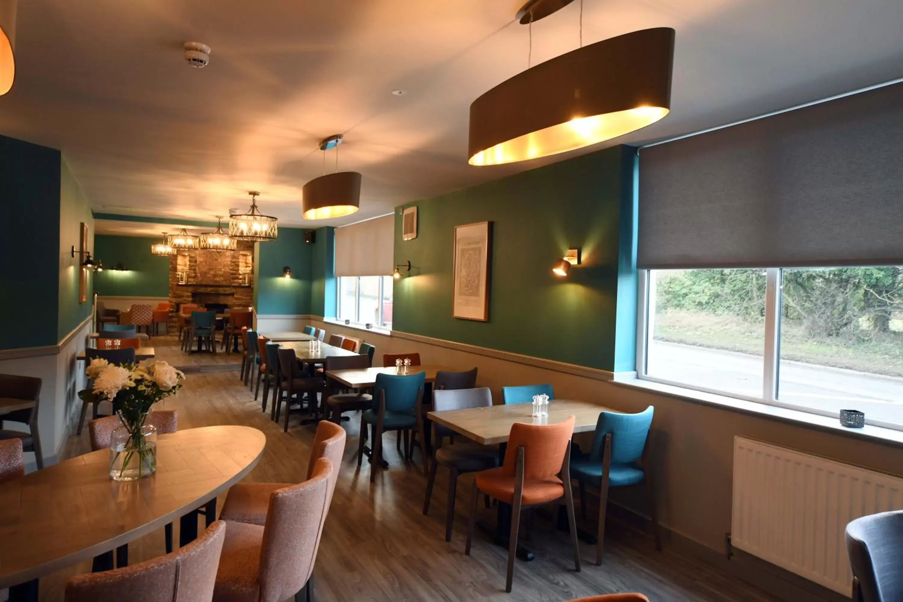 Restaurant/Places to Eat in Park Head Hotel